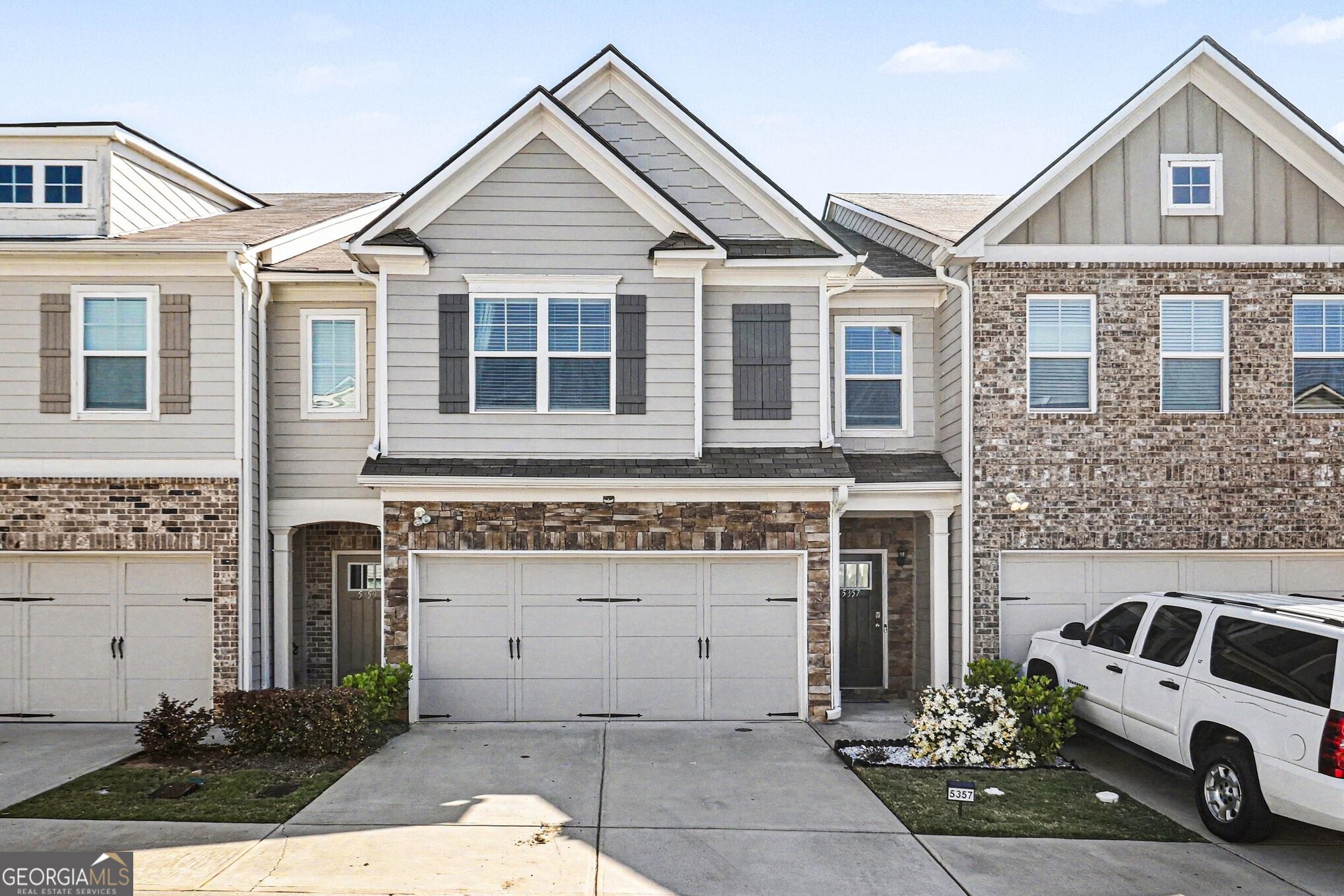 5357 Radford Loop