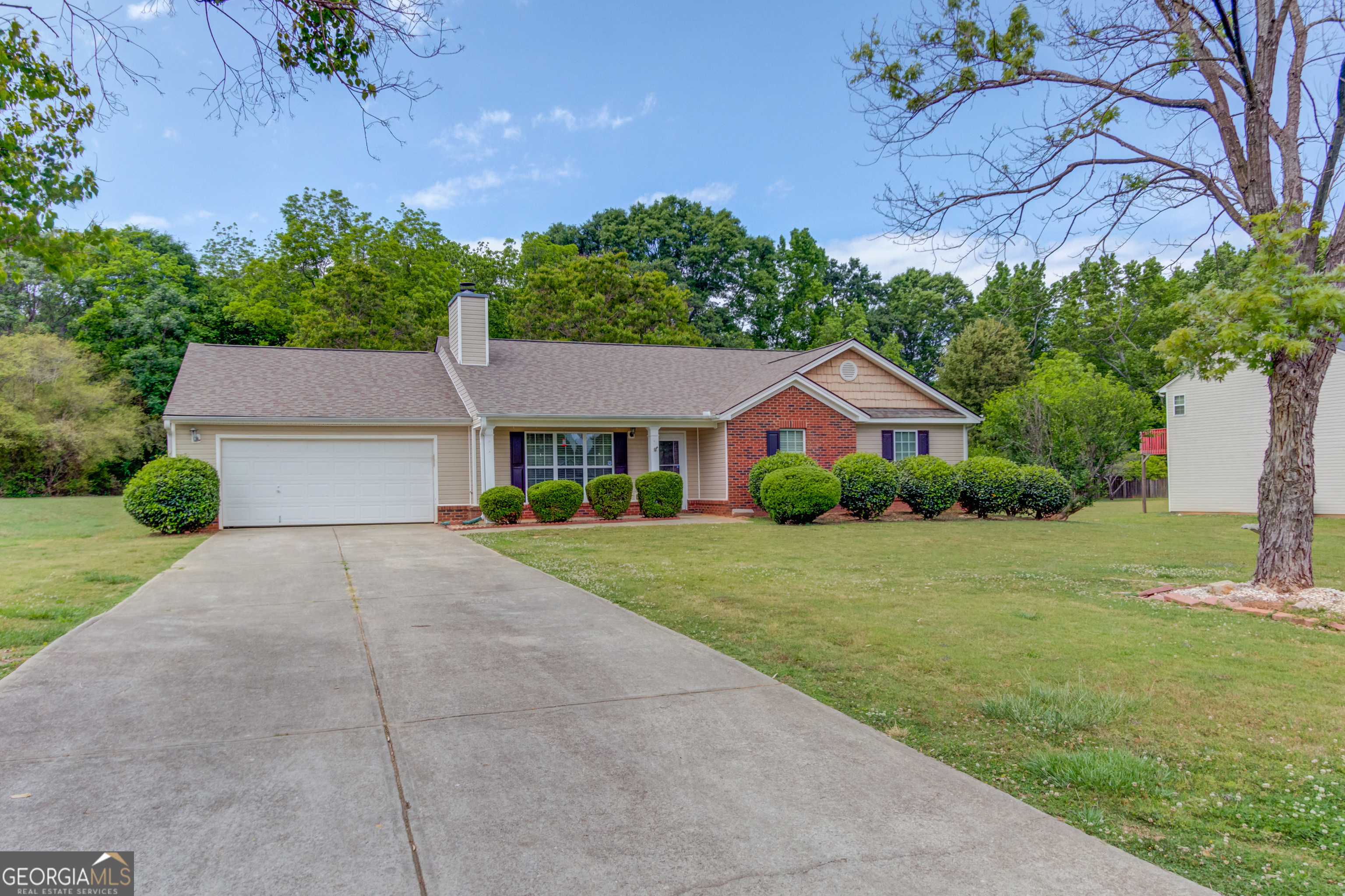 2504 Amelia Way