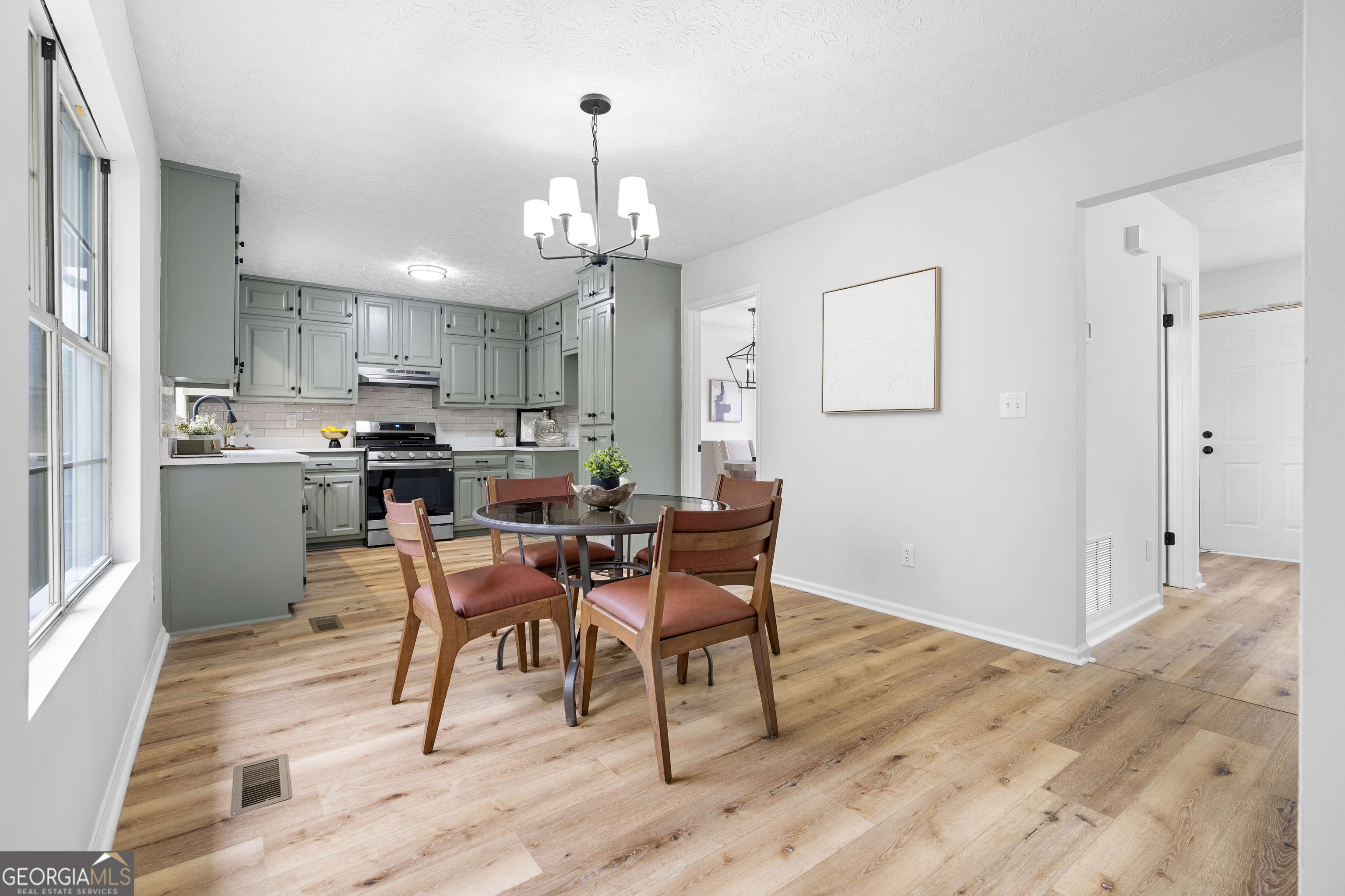 6584 River Glen Drive