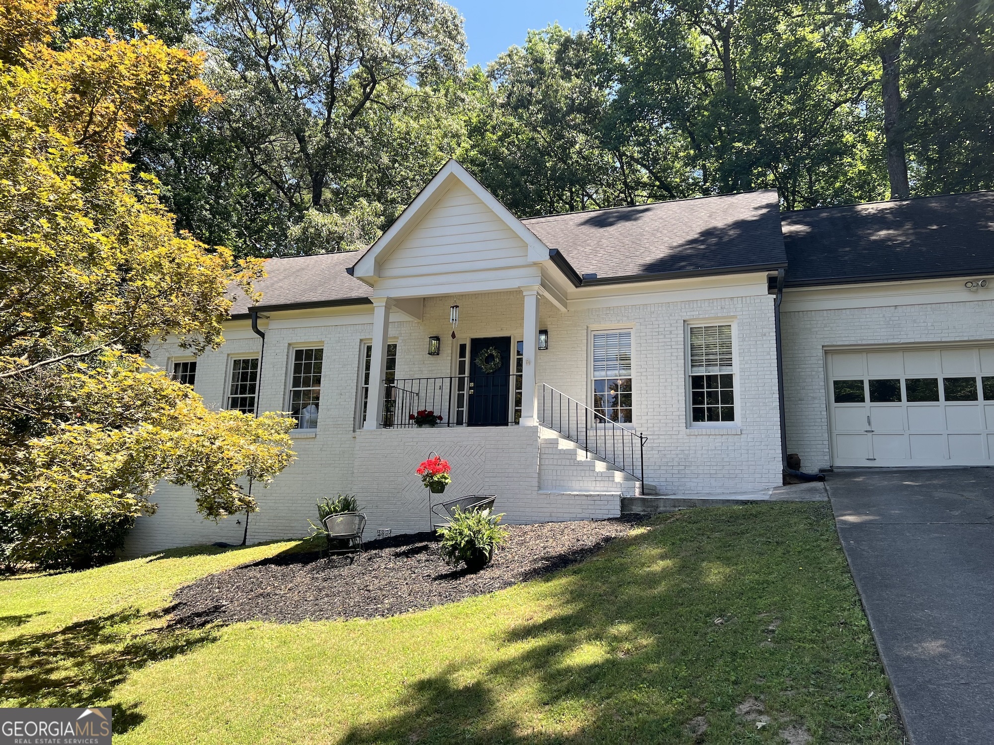 152 Oakwood Hills Drive