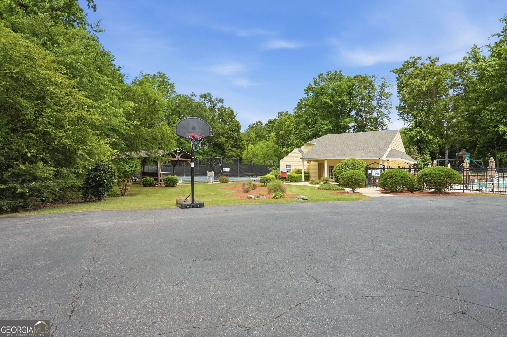 2198 Carlyle Drive