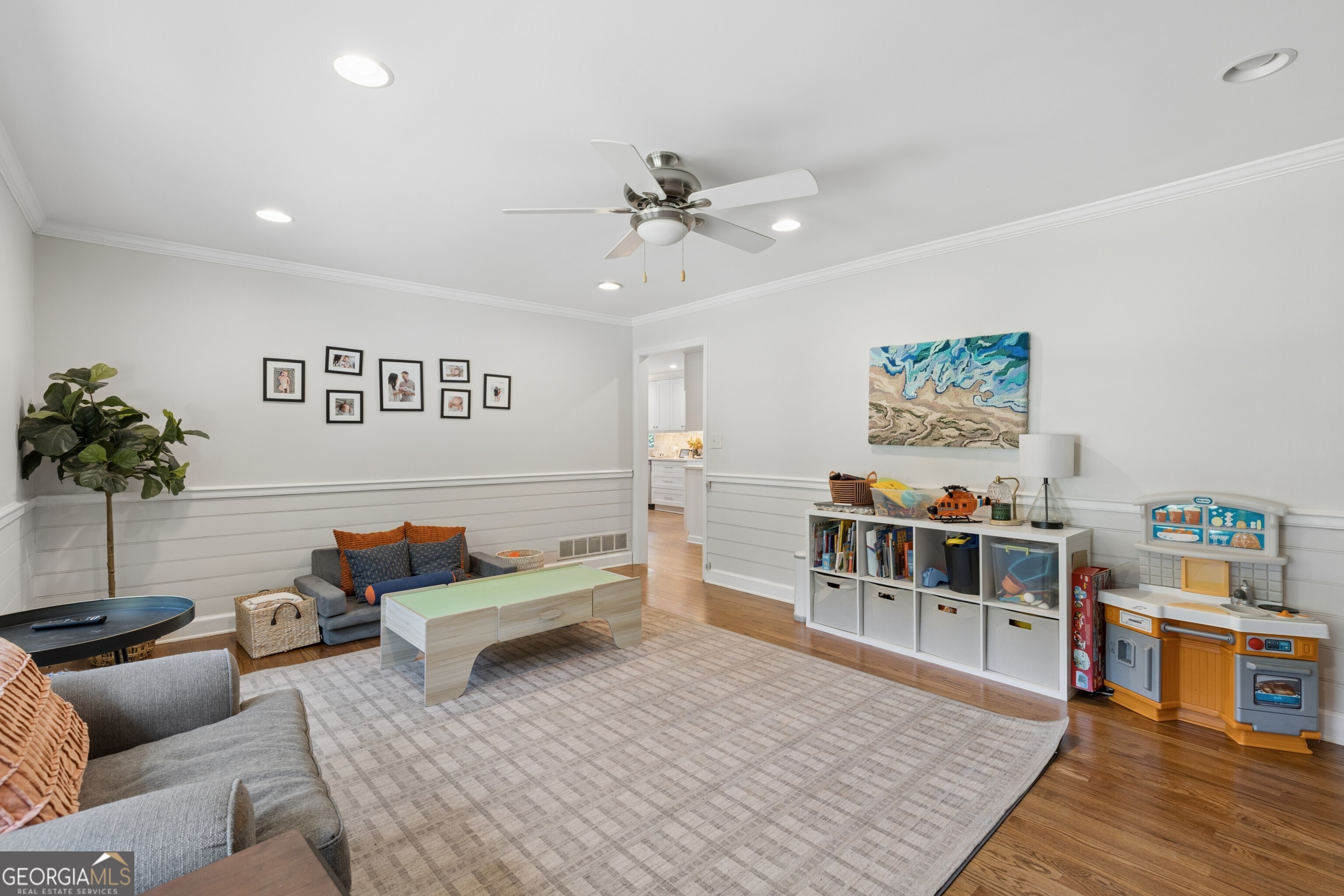 670 Lake Charles Way