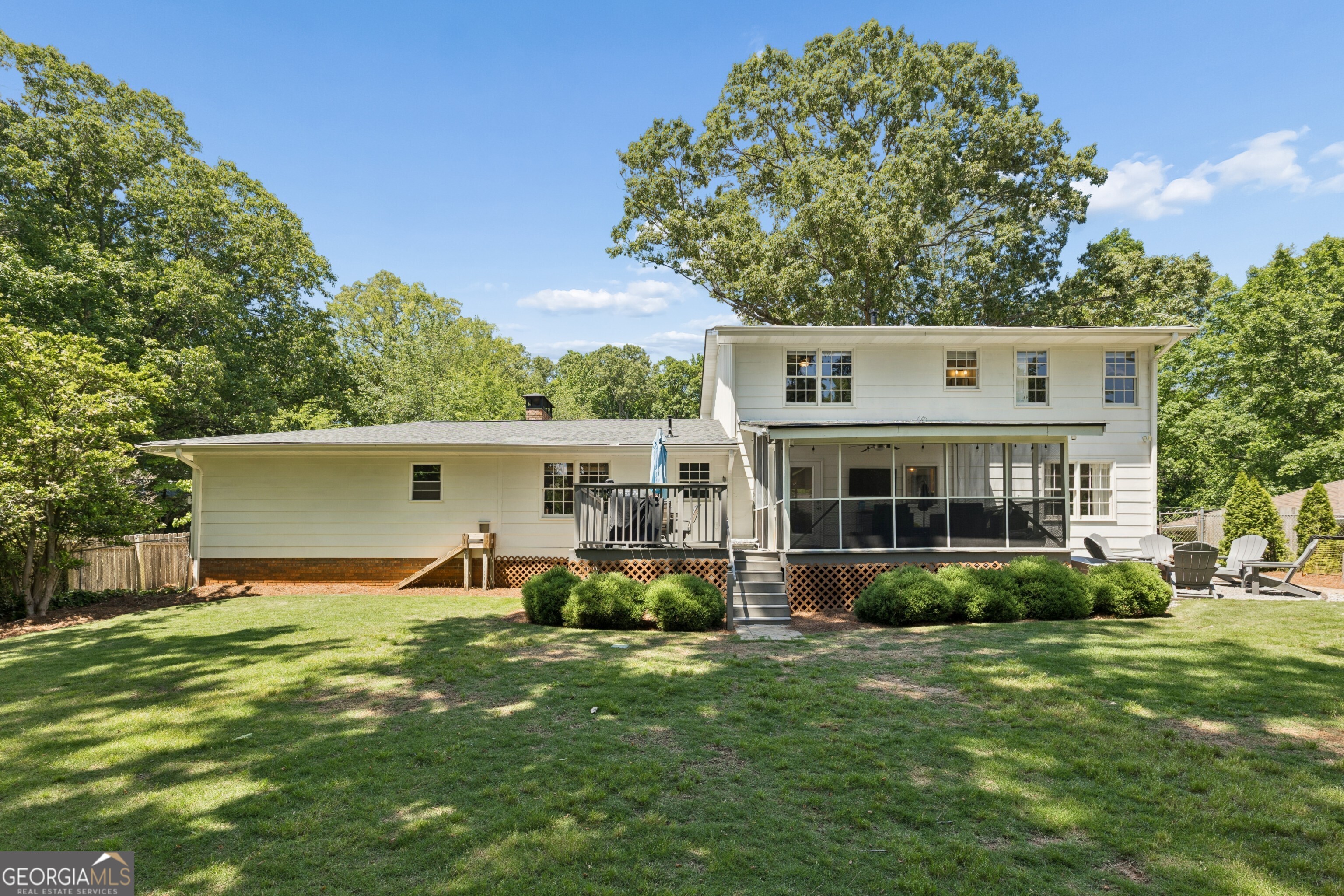 670 Lake Charles Way