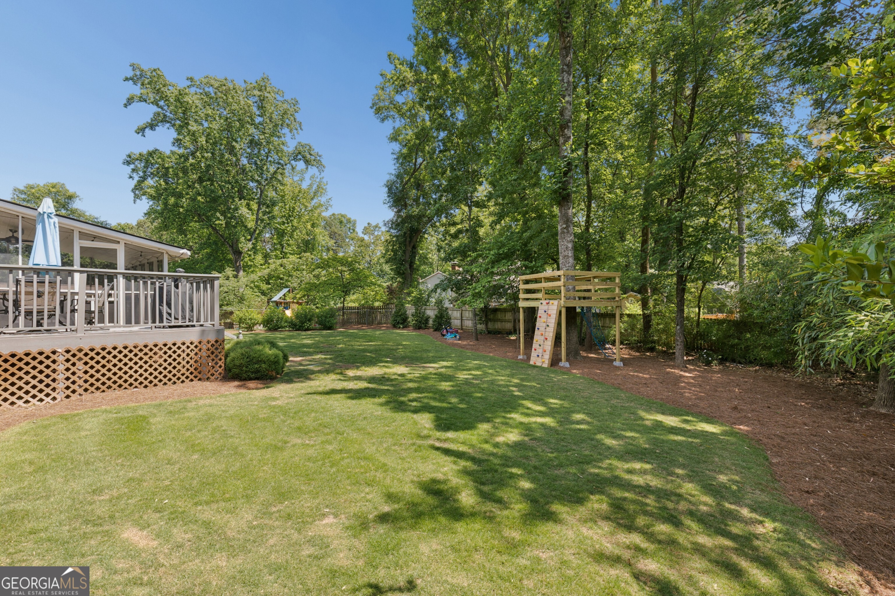 670 Lake Charles Way
