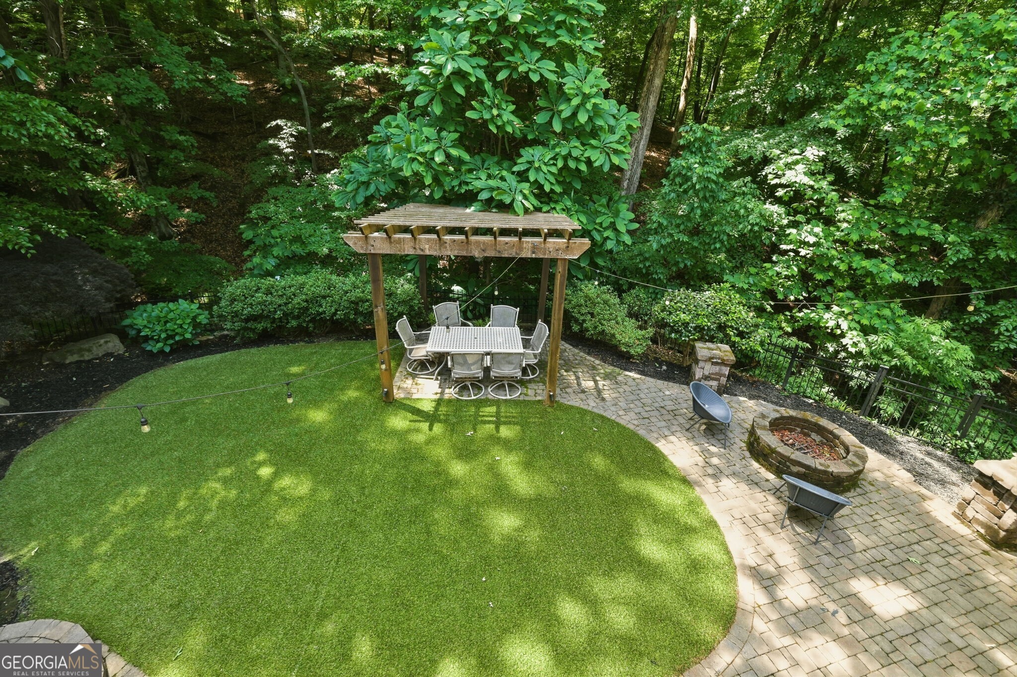 898 Byrnwyck Road NE