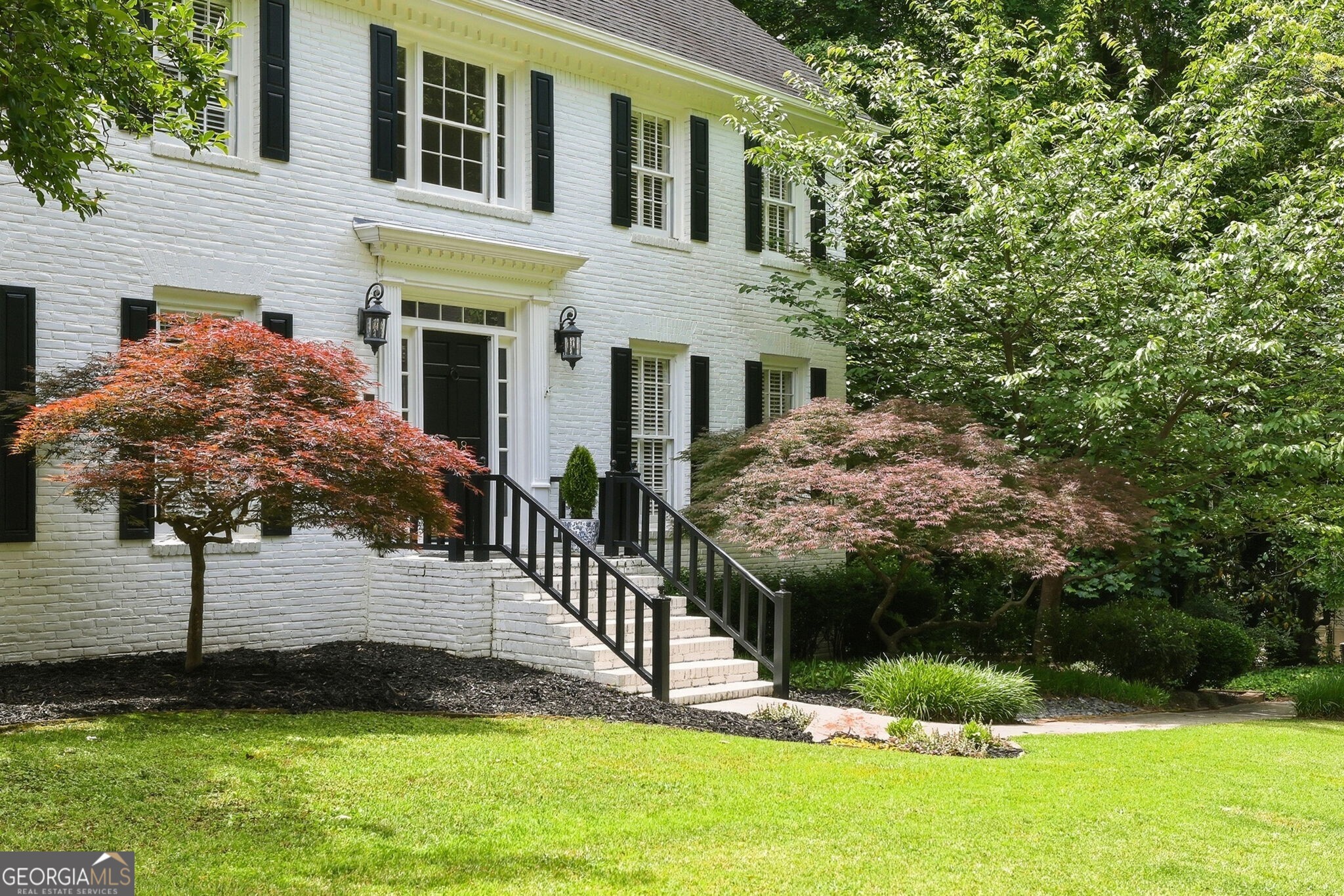 898 Byrnwyck Road NE