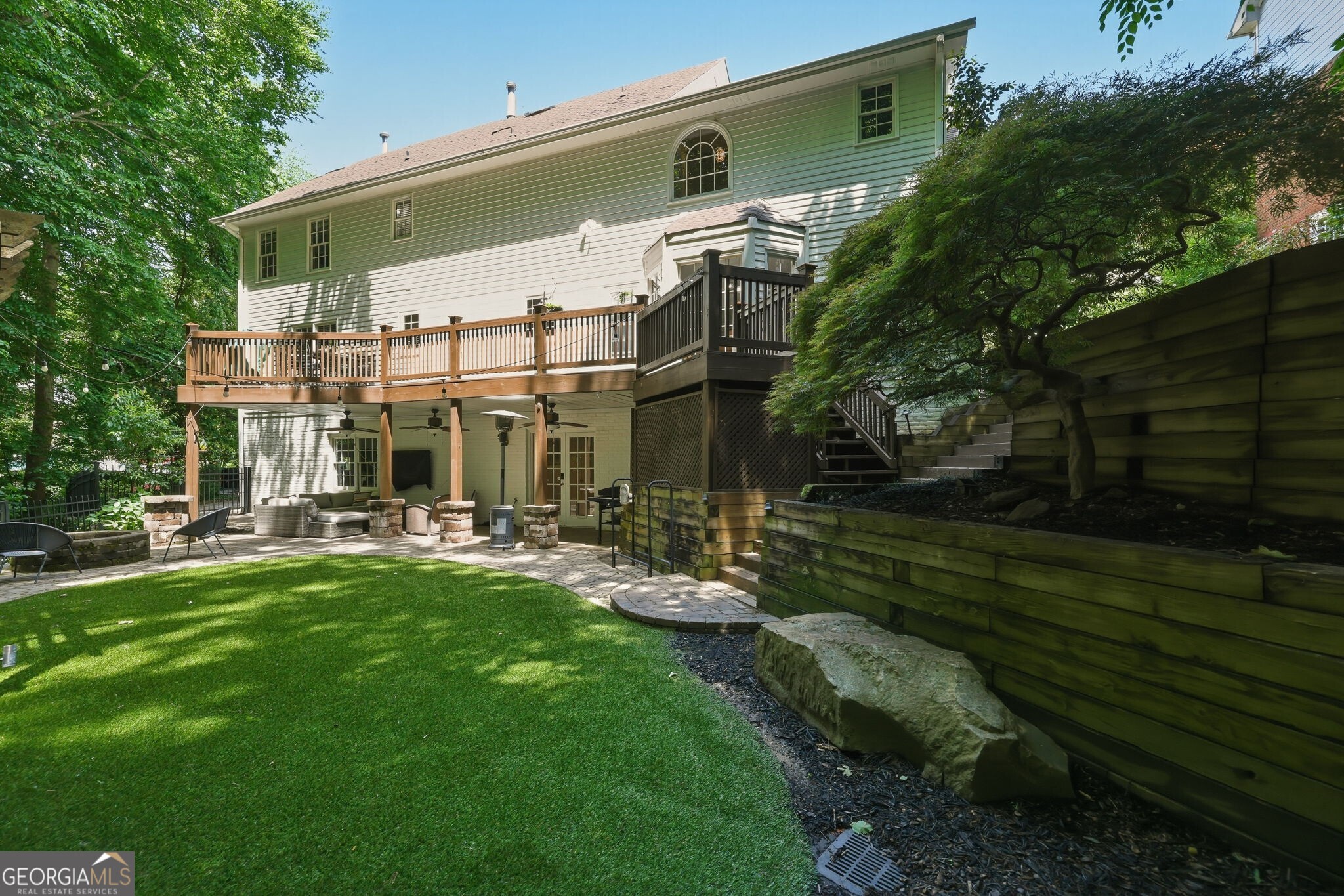 898 Byrnwyck Road NE