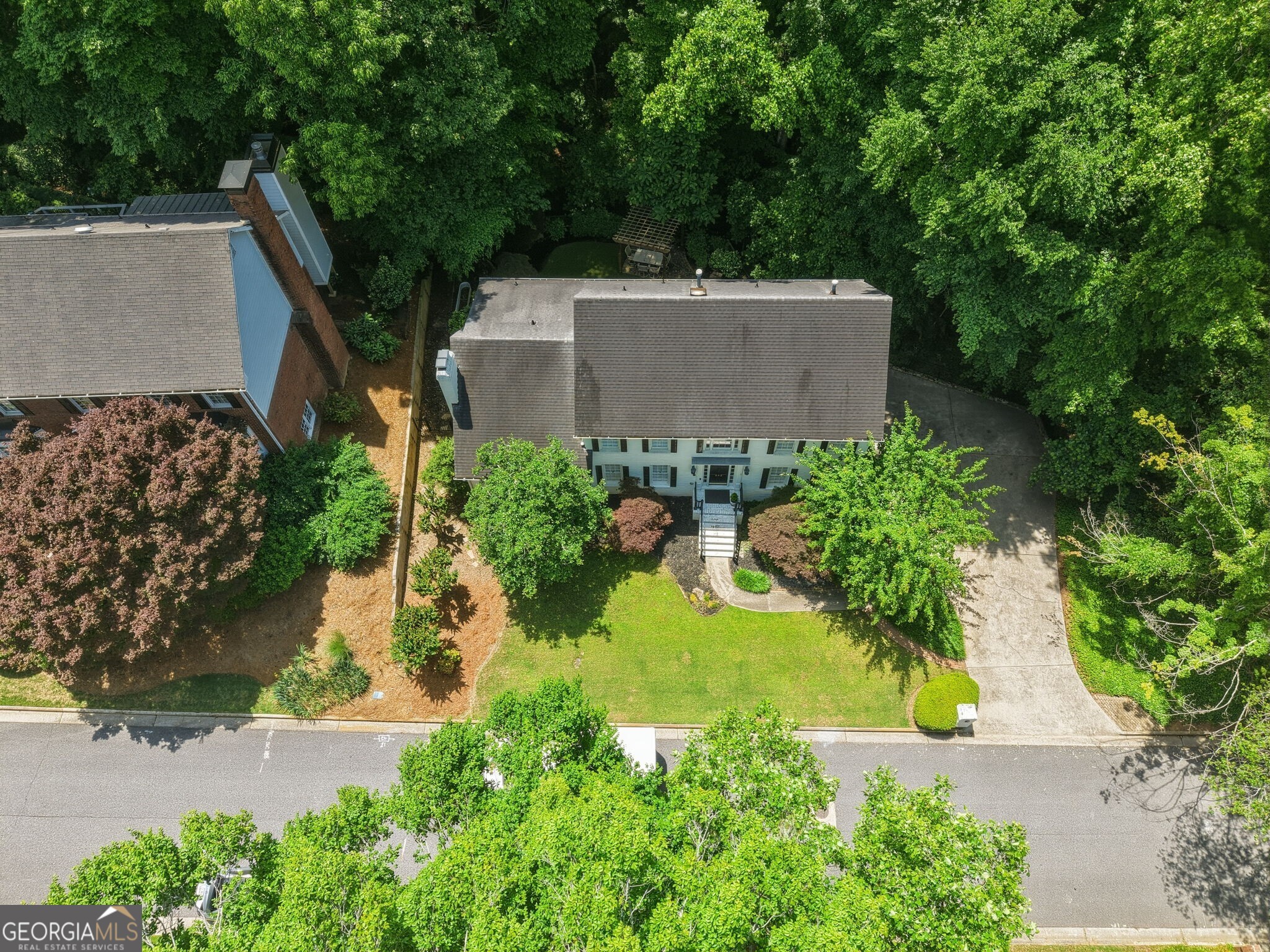 898 Byrnwyck Road NE