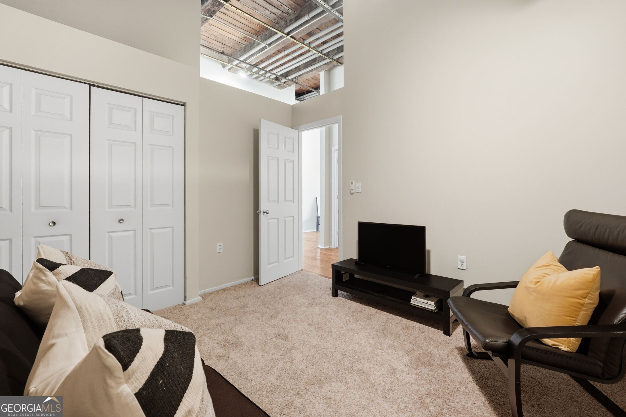 326 Nelson Street SW # 205