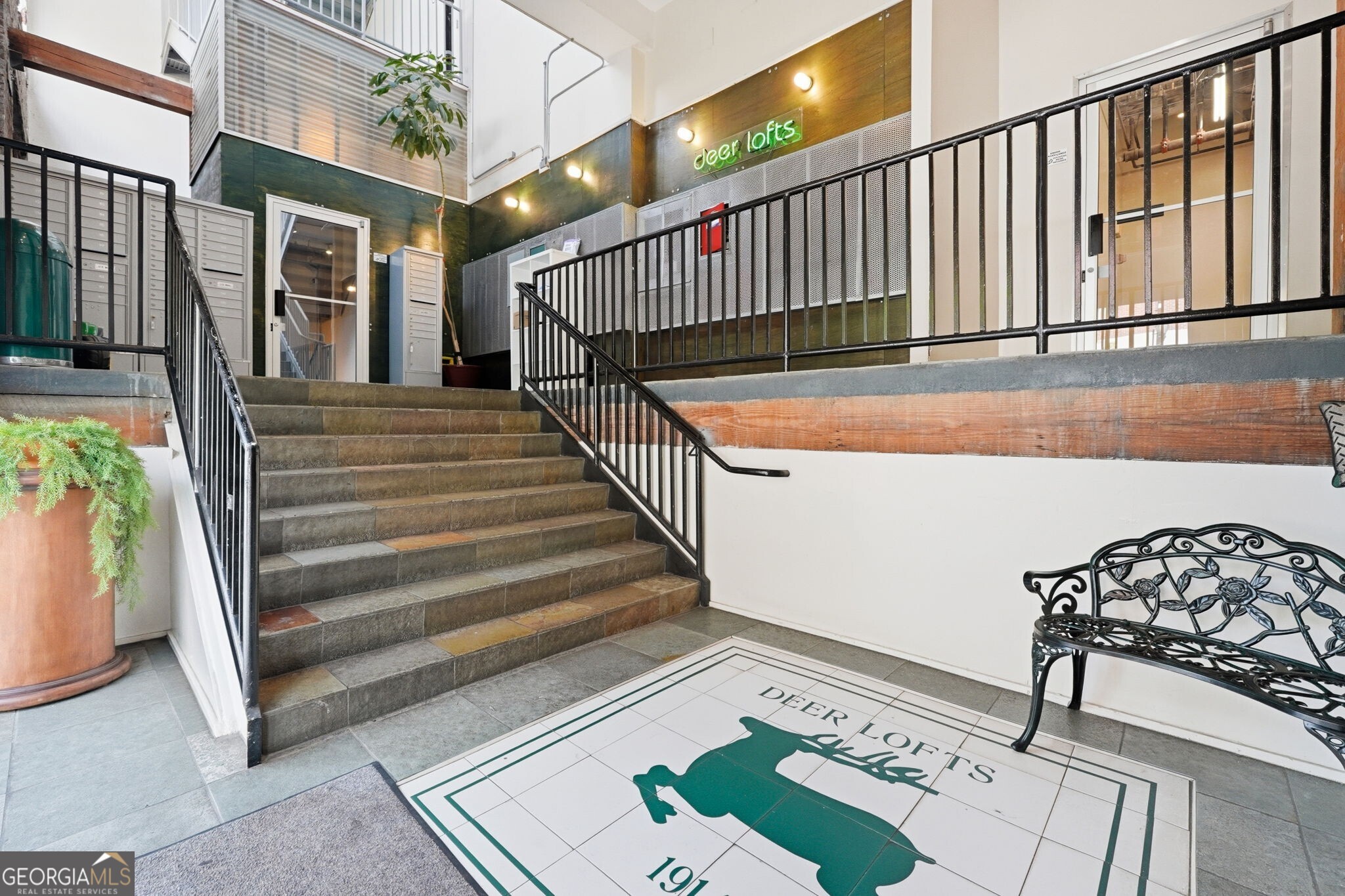 326 Nelson Street SW # 205
