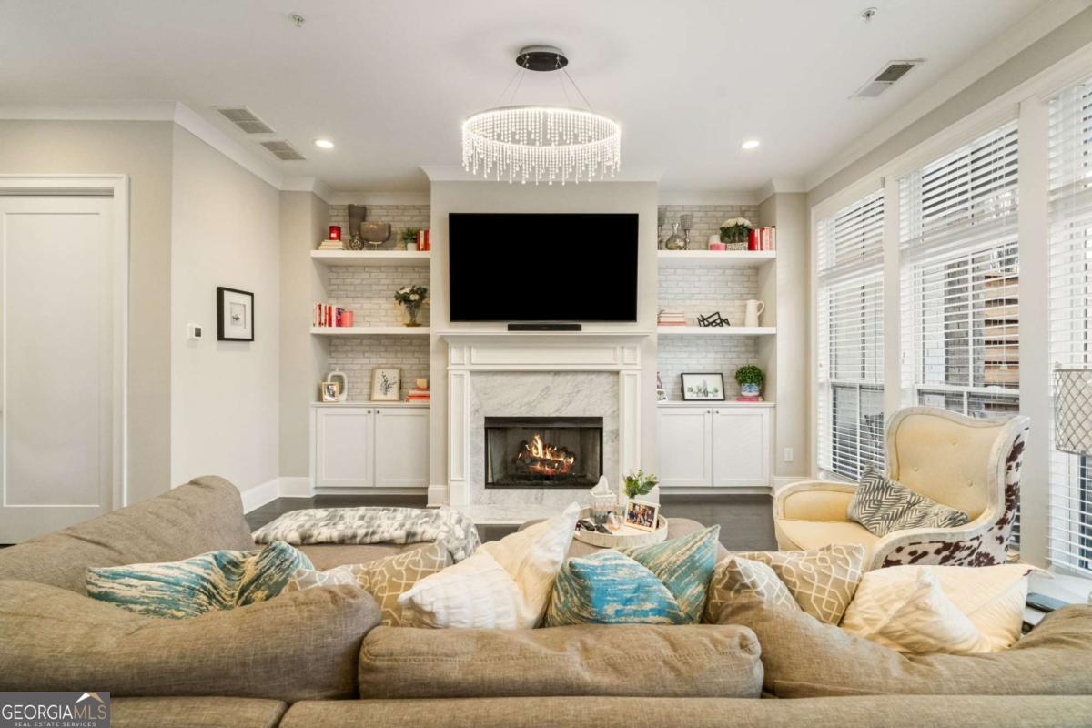 555 Verismo Way