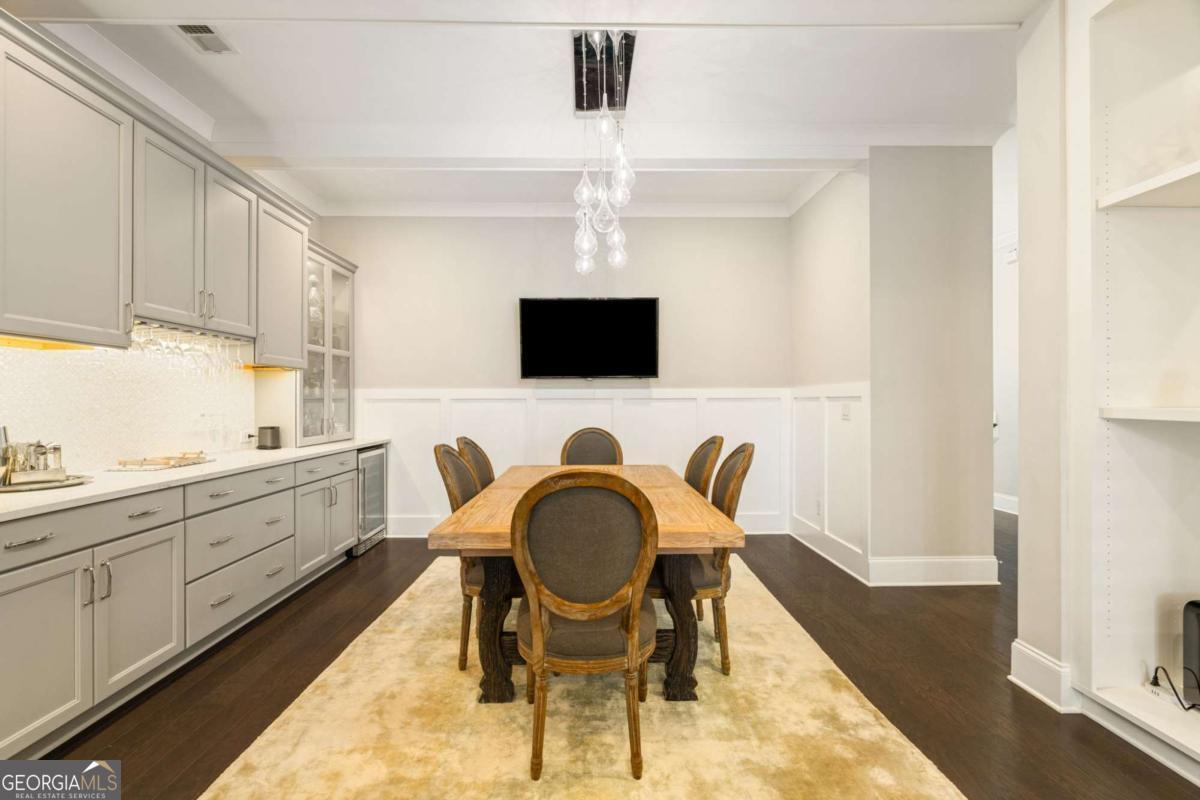 555 Verismo Way