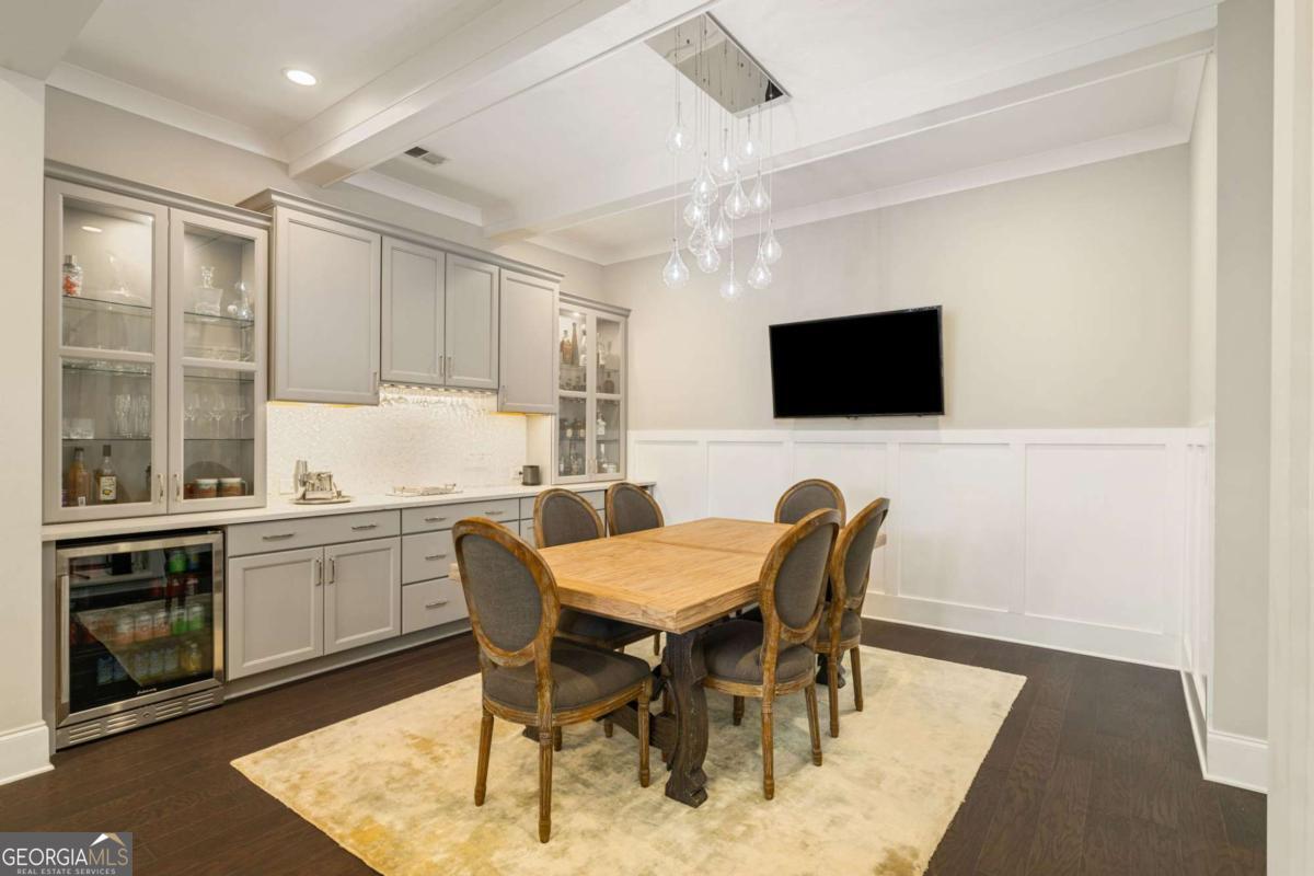 555 Verismo Way