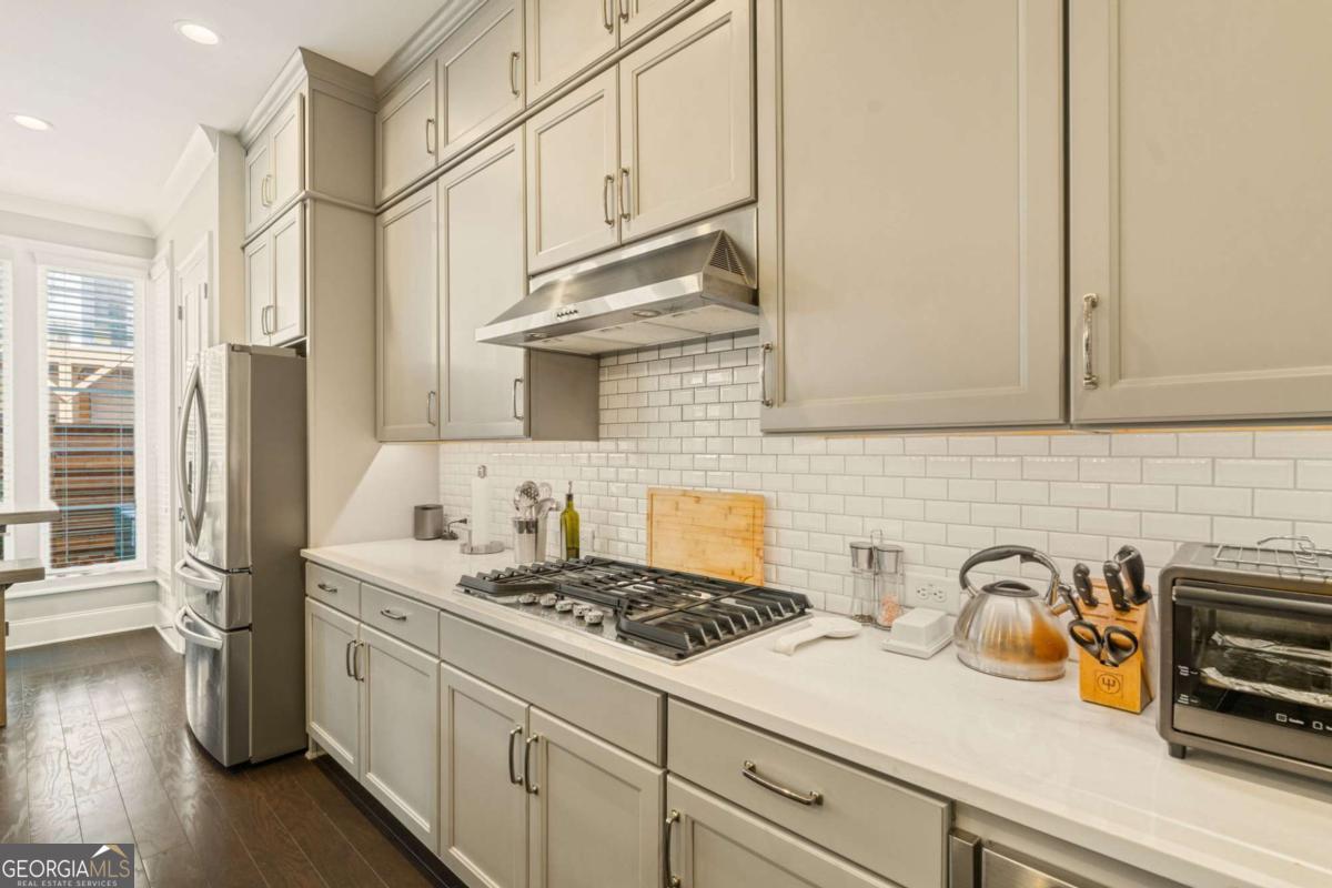 555 Verismo Way