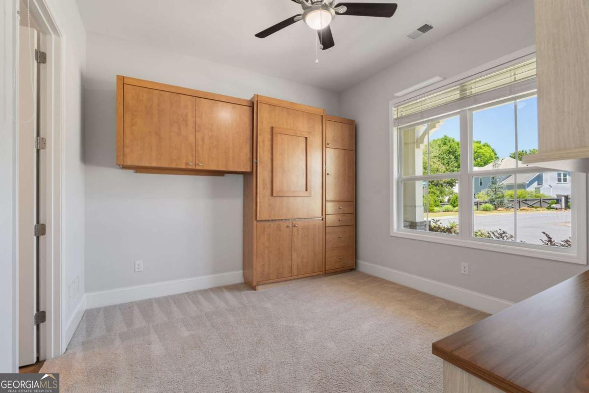 2072 Abode Way NE
