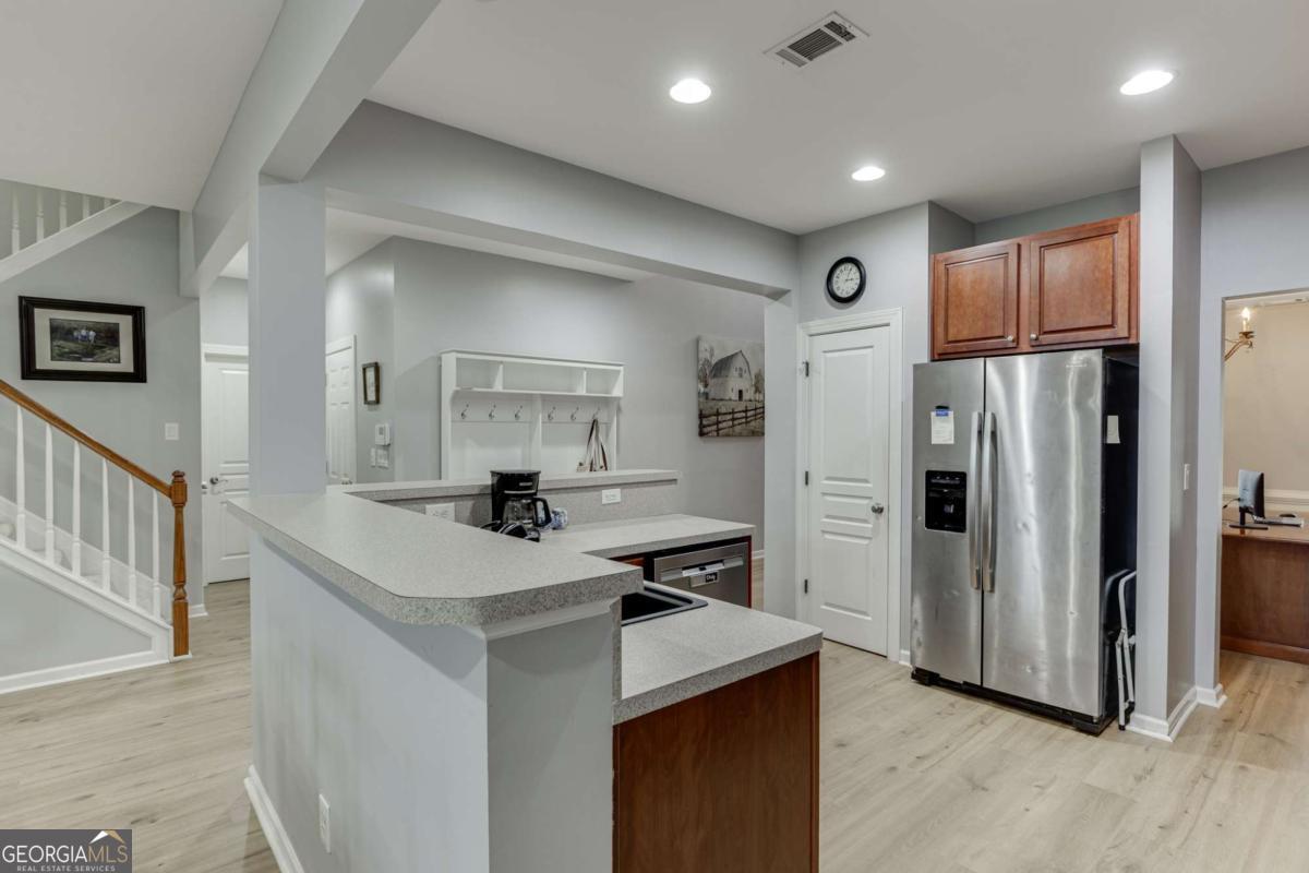 7804 Keepsake Lane