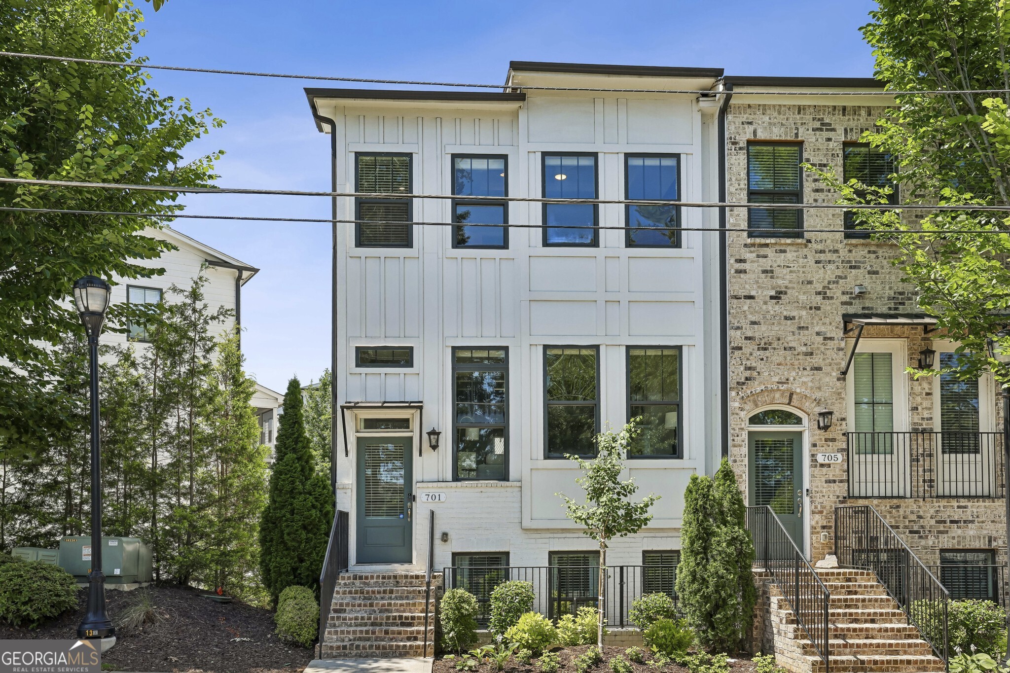 701 Bismark Road NE