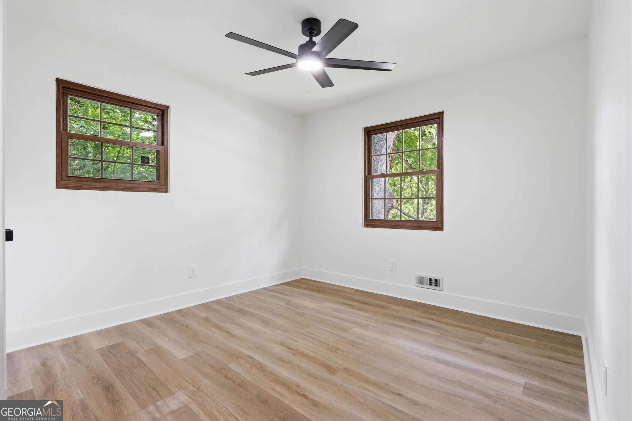 3331 De Leon Lane
