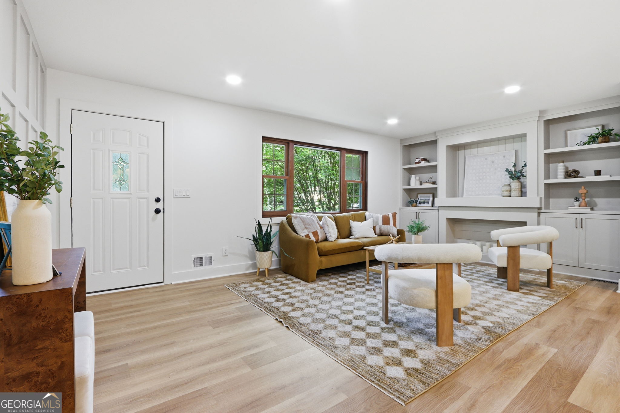 3331 De Leon Lane
