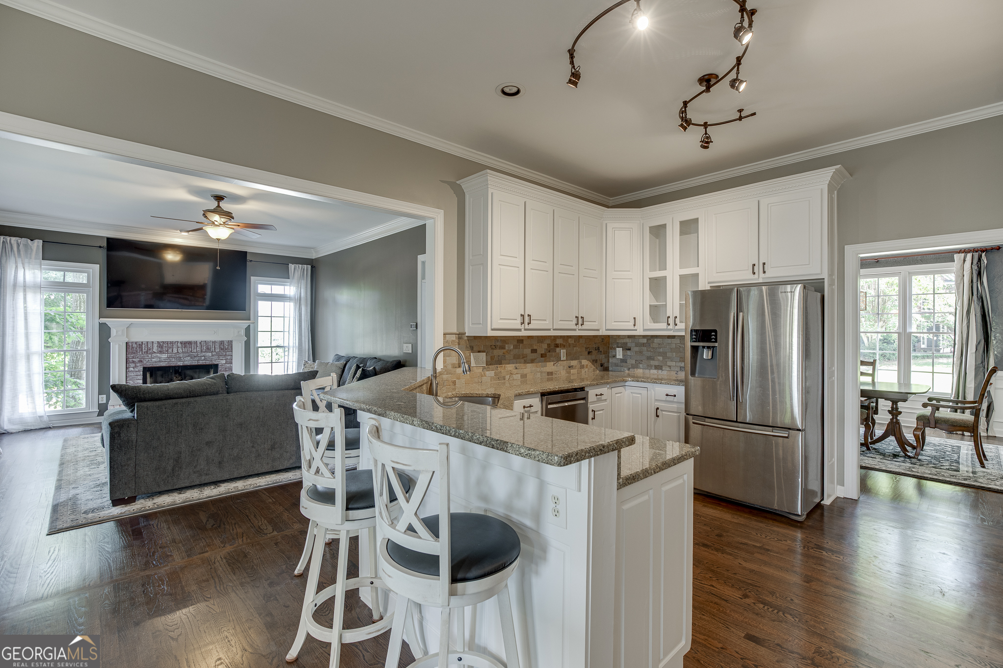 2537 Bent Tree Drive