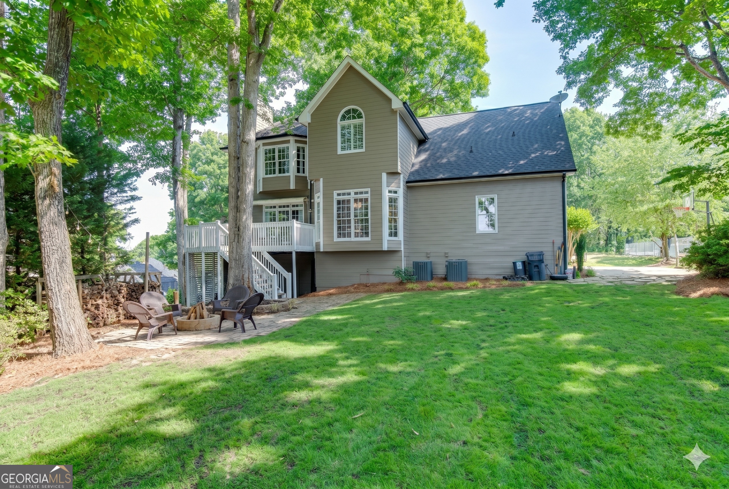 2537 Bent Tree Drive