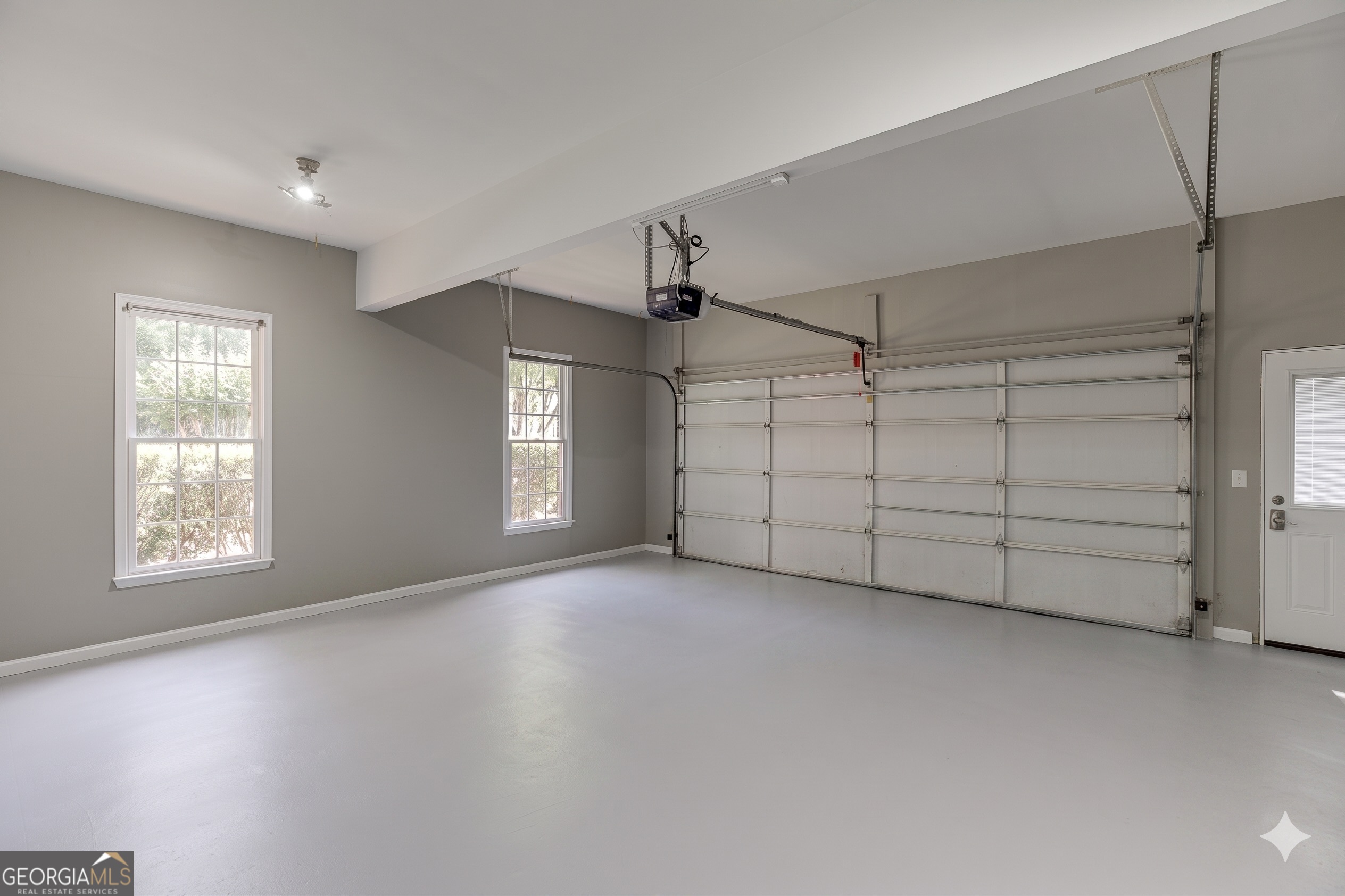 2537 Bent Tree Drive