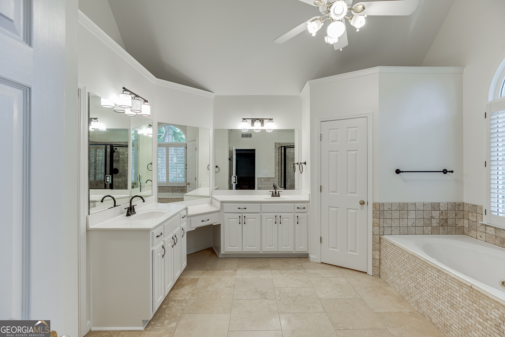 2537 Bent Tree Drive