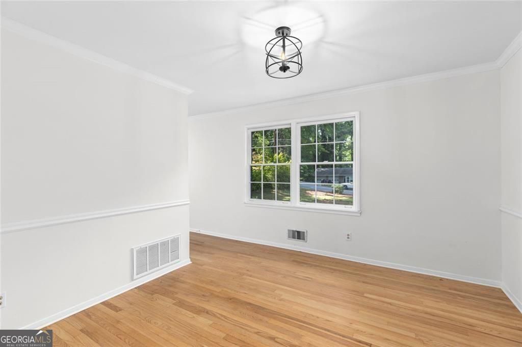 4132 St Germain