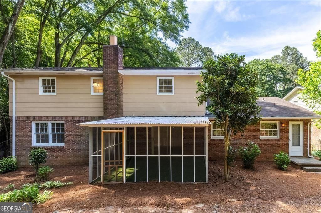4132 St Germain