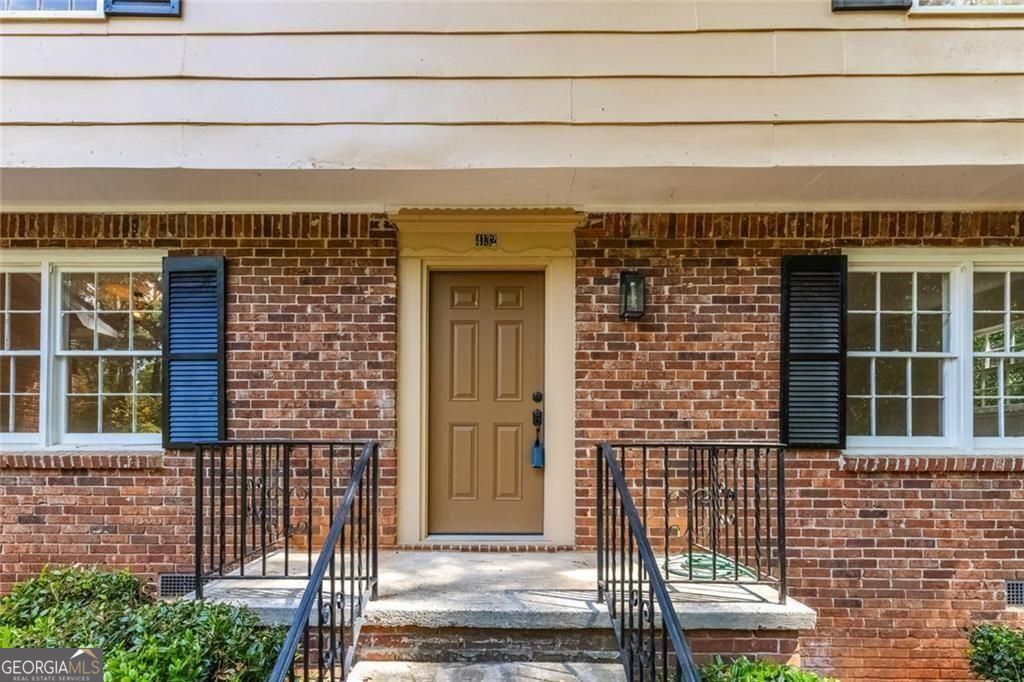 4132 St Germain