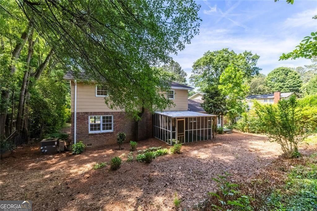 4132 St Germain