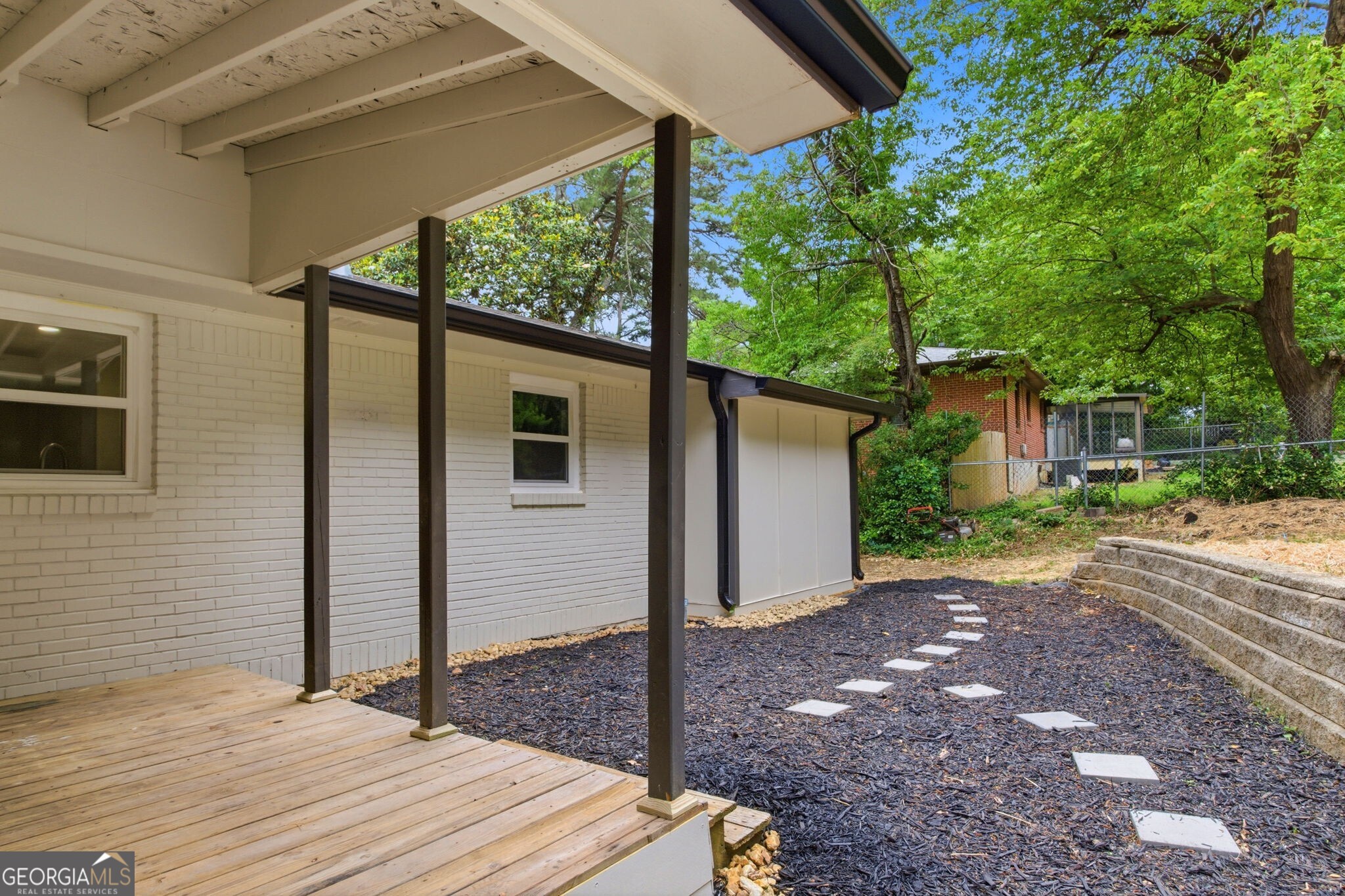 4200 Pinetree Drive