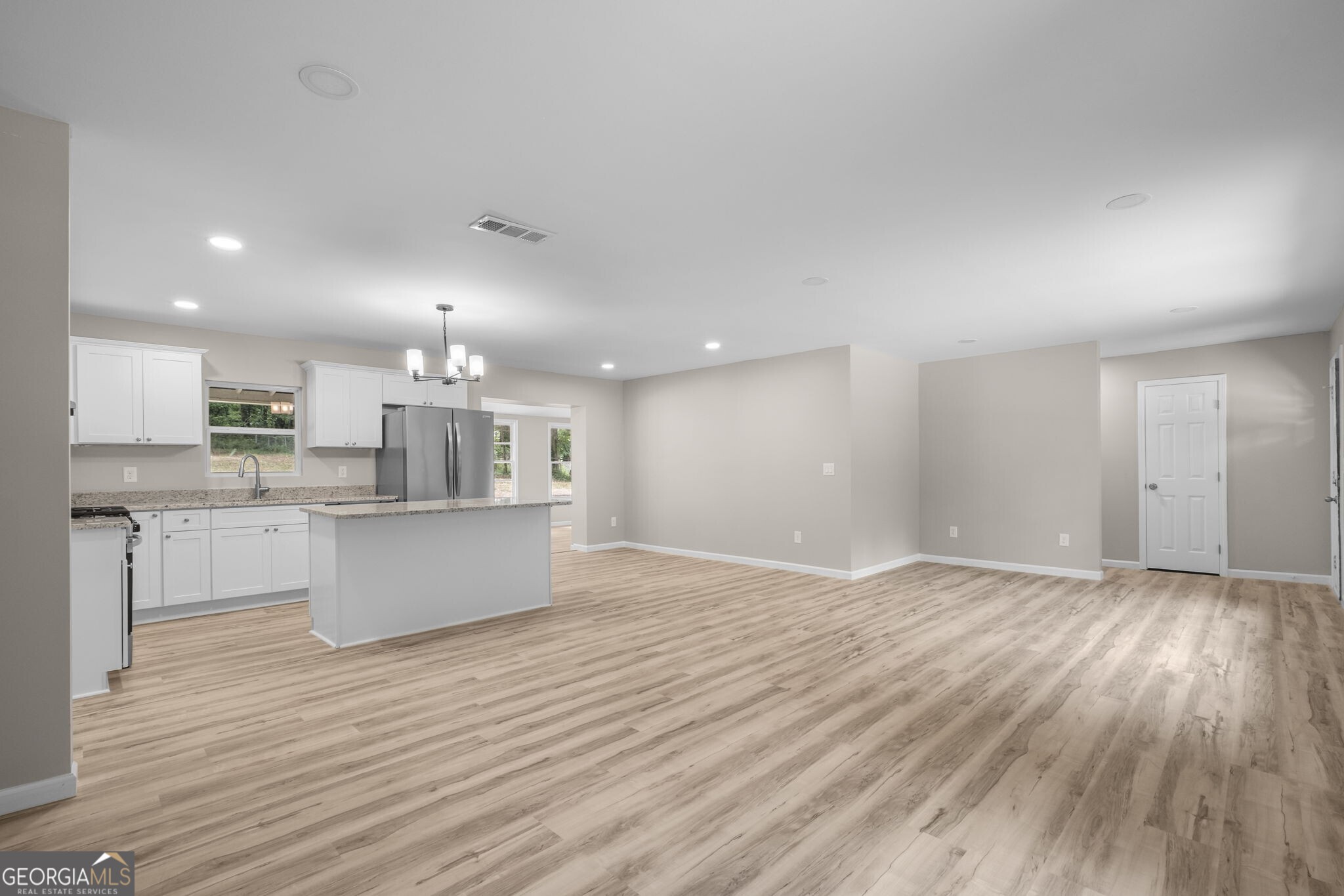 4200 Pinetree Drive
