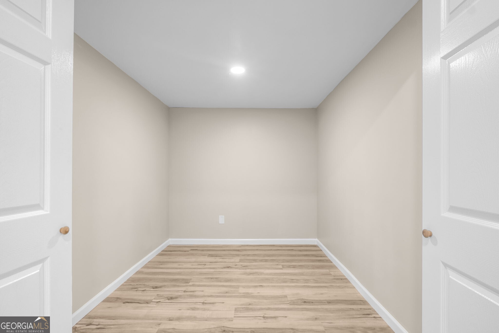4200 Pinetree Drive