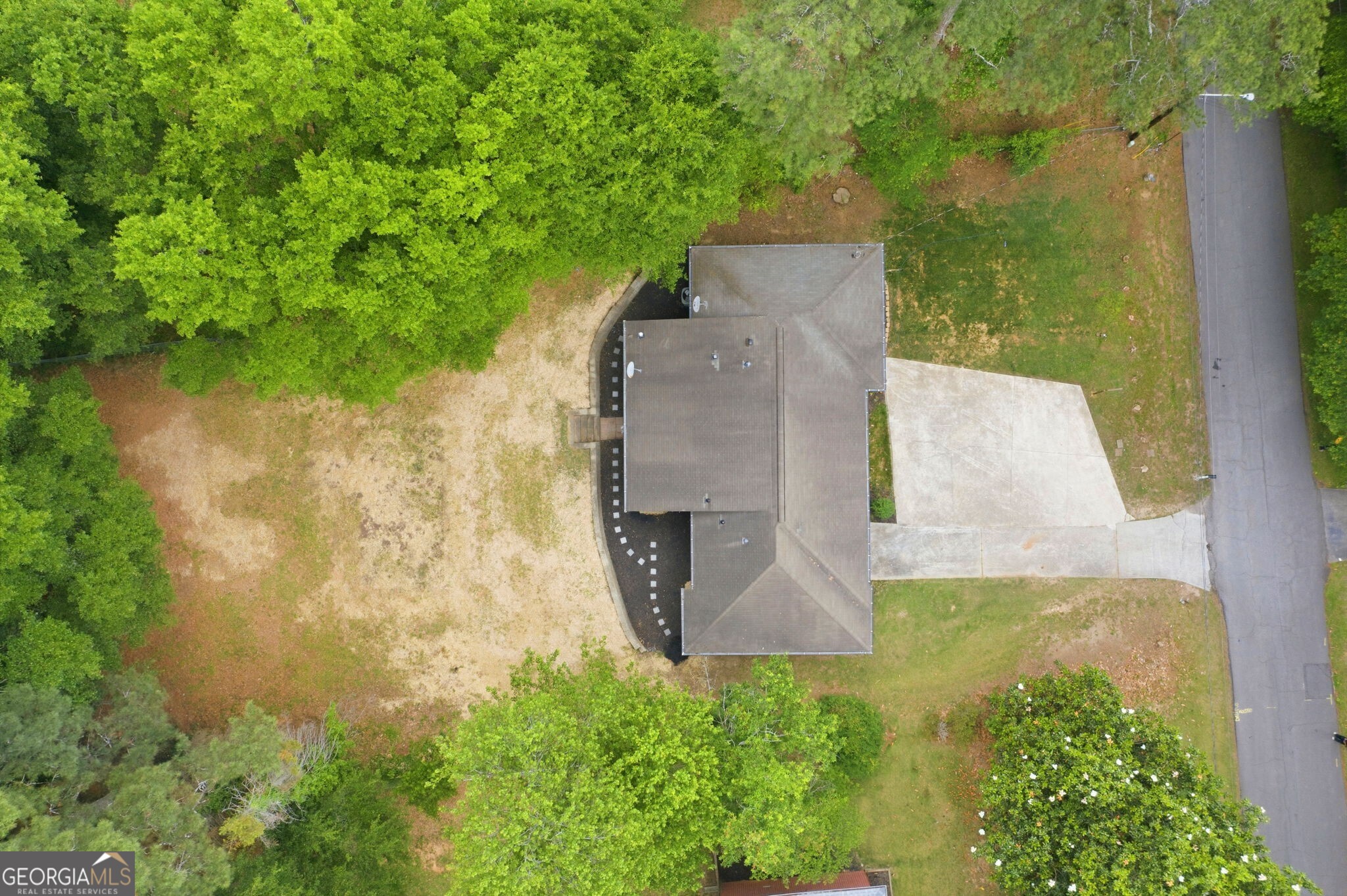 4200 Pinetree Drive