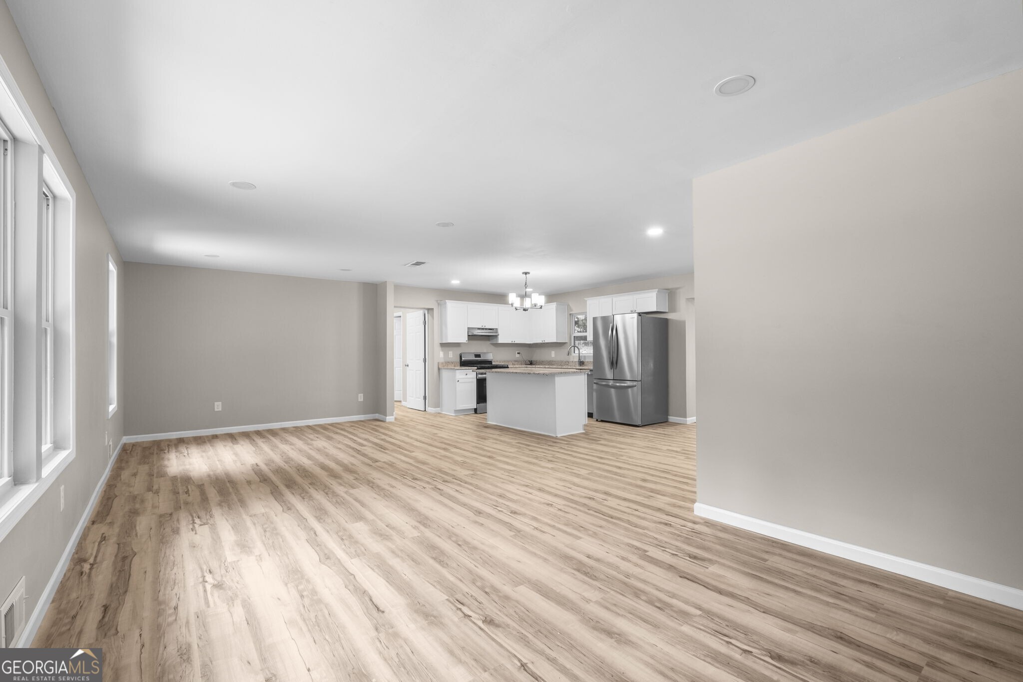 4200 Pinetree Drive