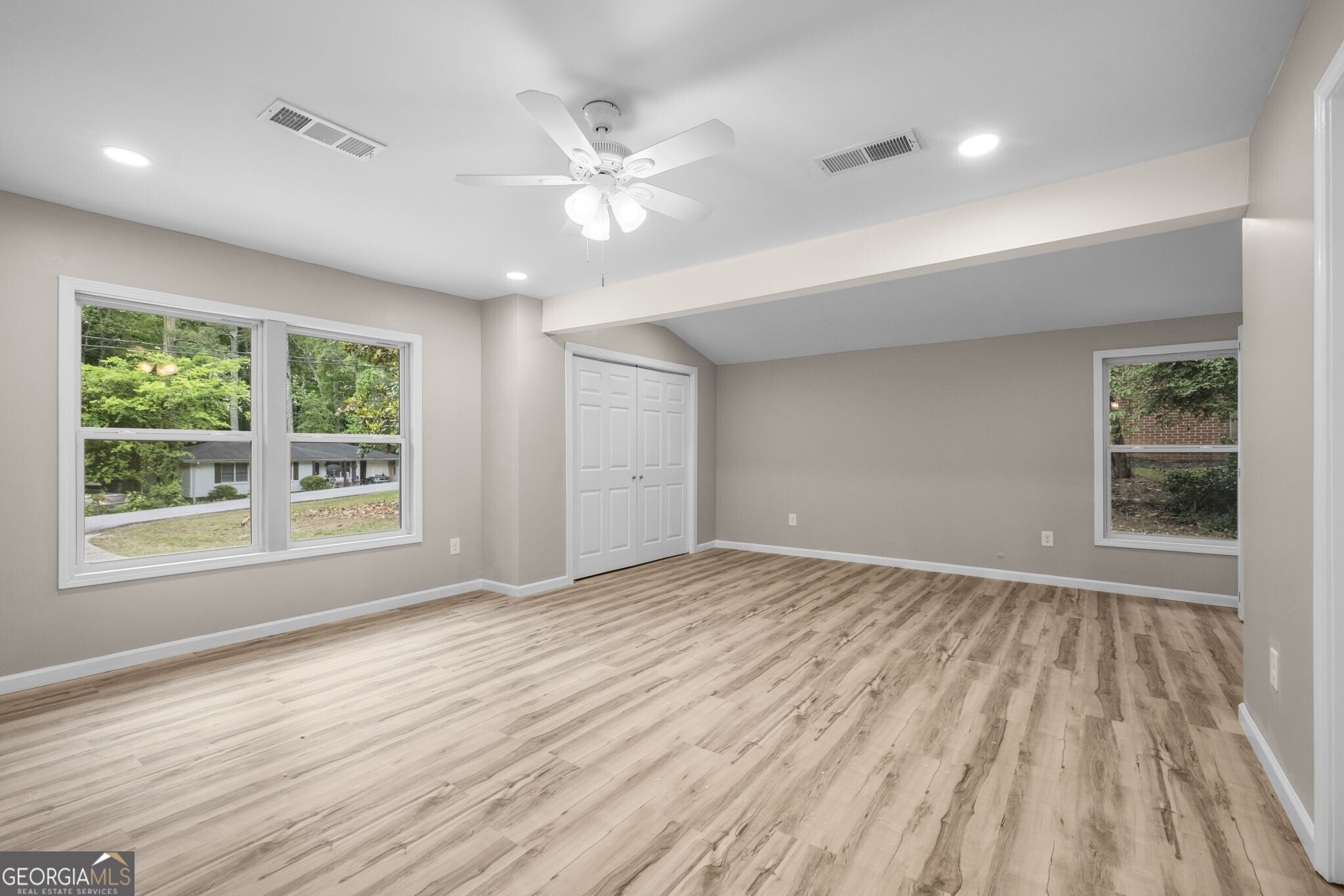 4200 Pinetree Drive