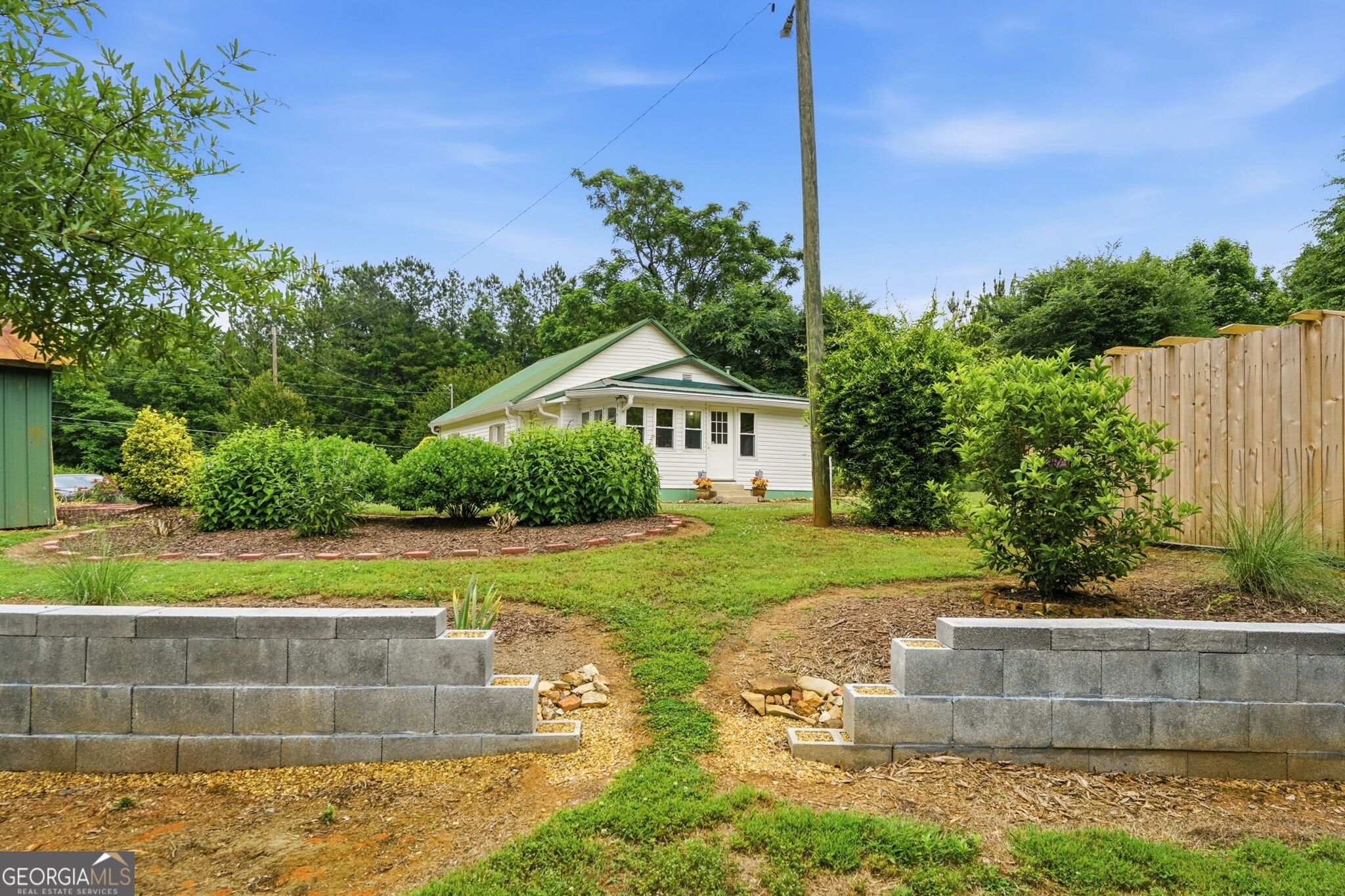 181 Cedar Creek Road NW
