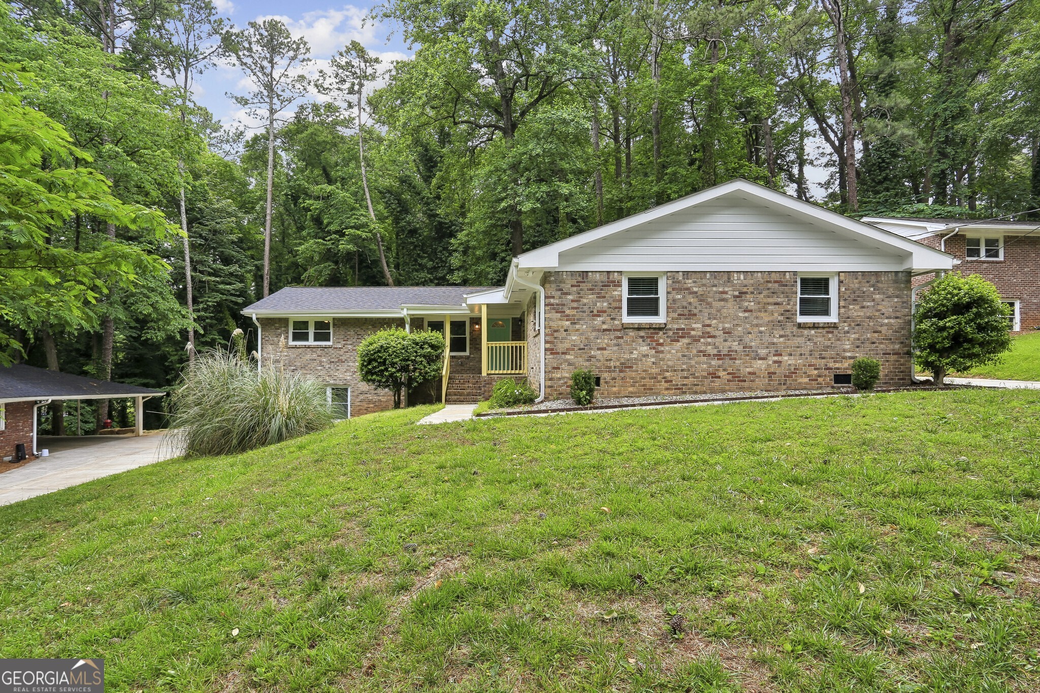 2893 White Oak Drive
