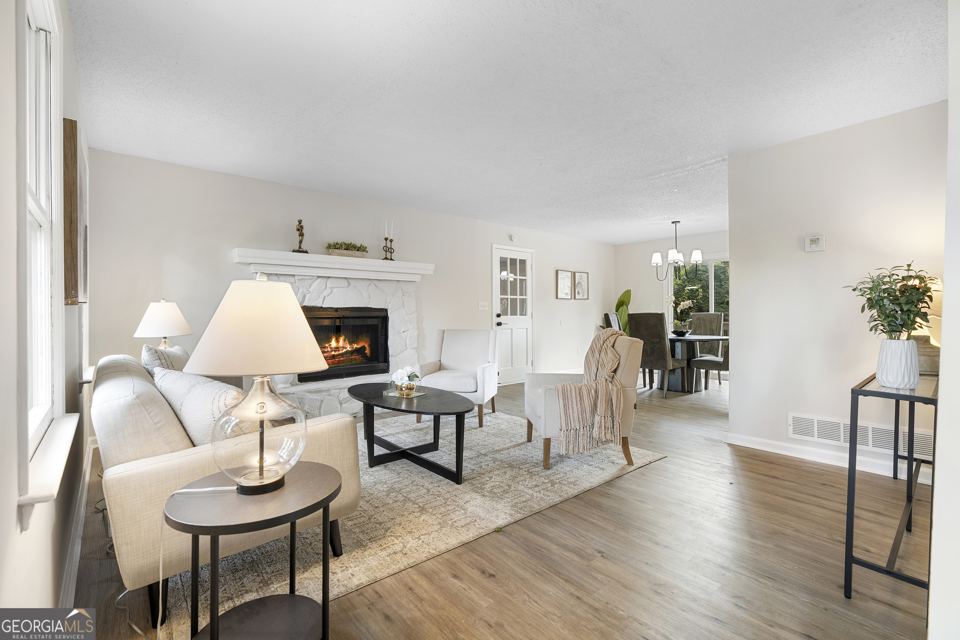 4908 Sunrise Way