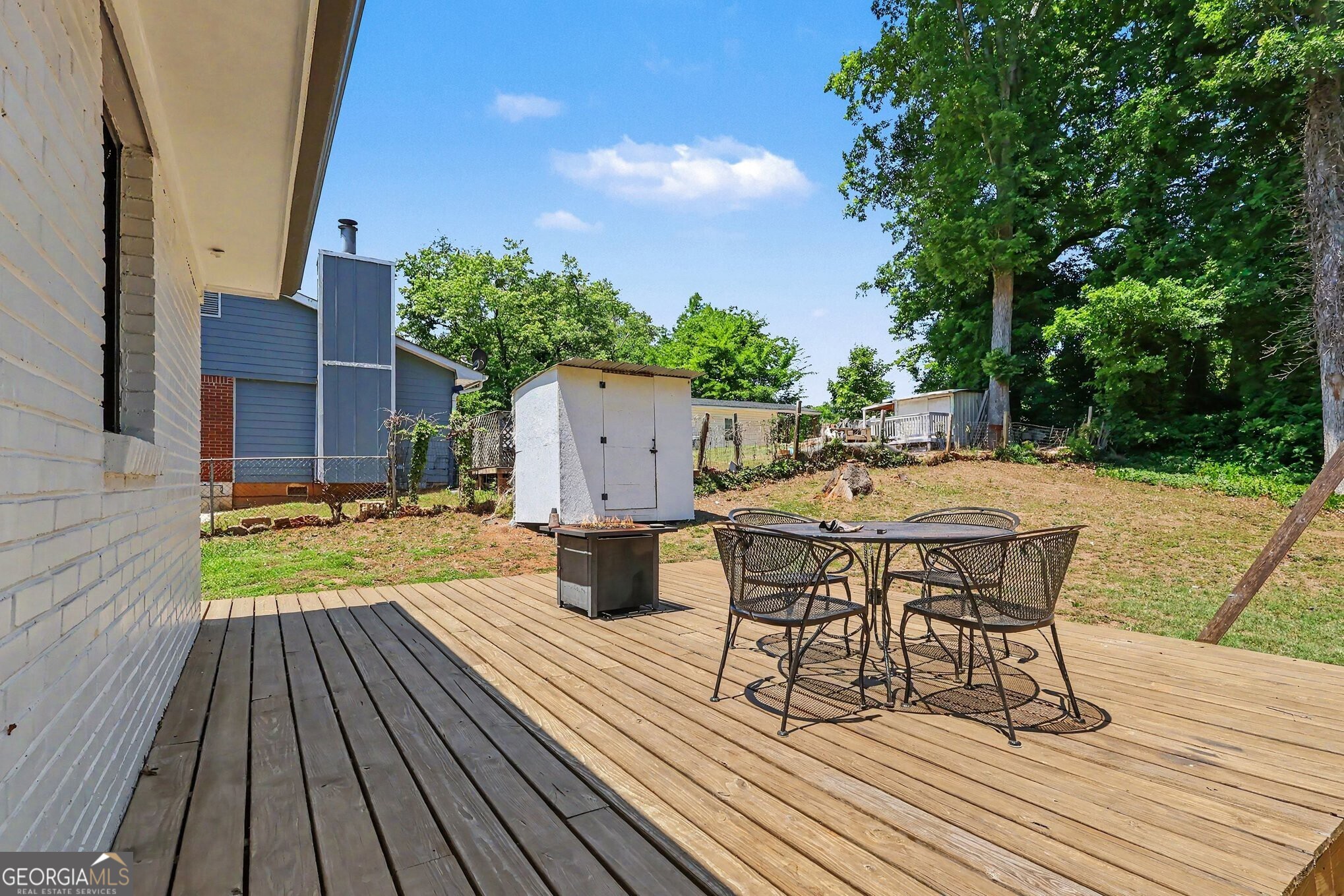 1120 Delores Way