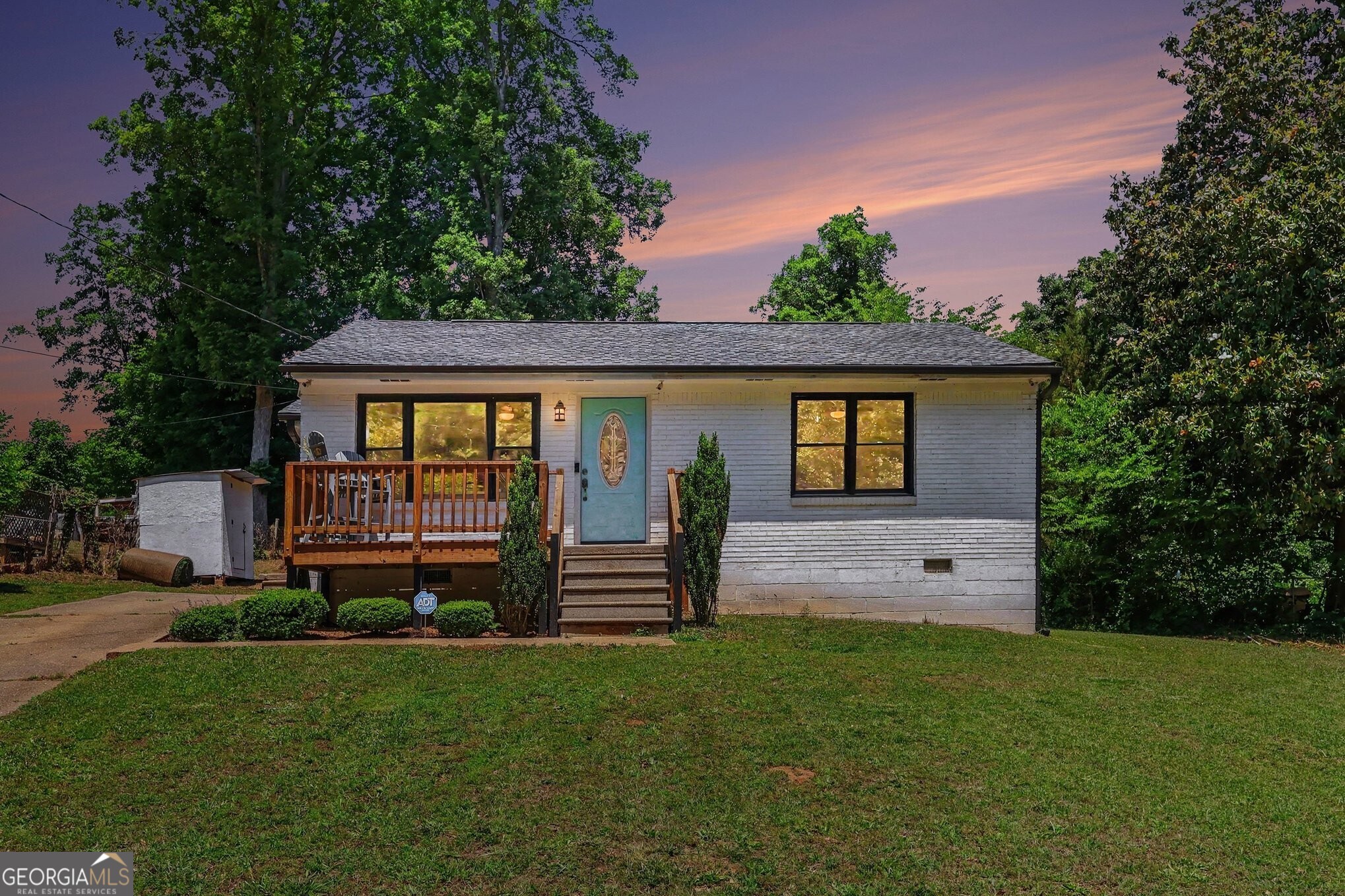 1120 Delores Way