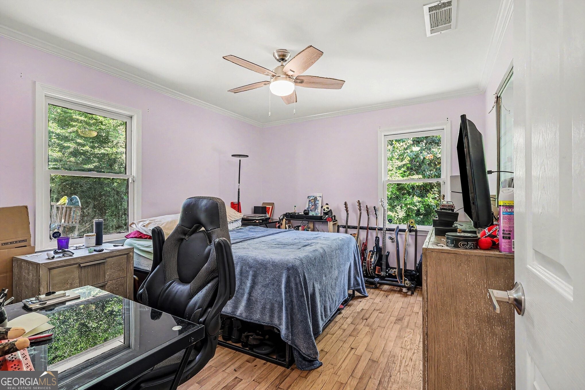 1120 Delores Way