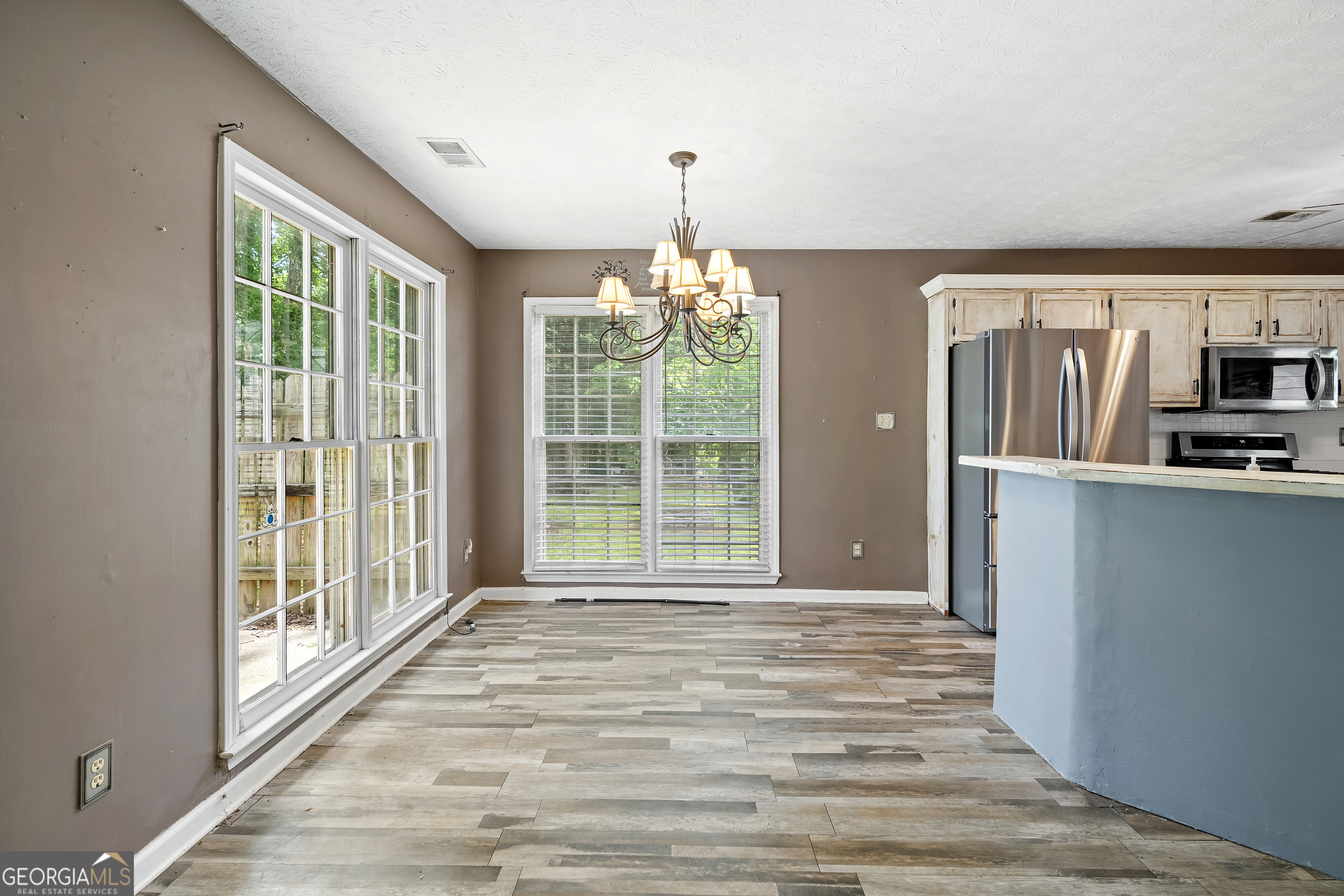 6231 Autumn View Court NW