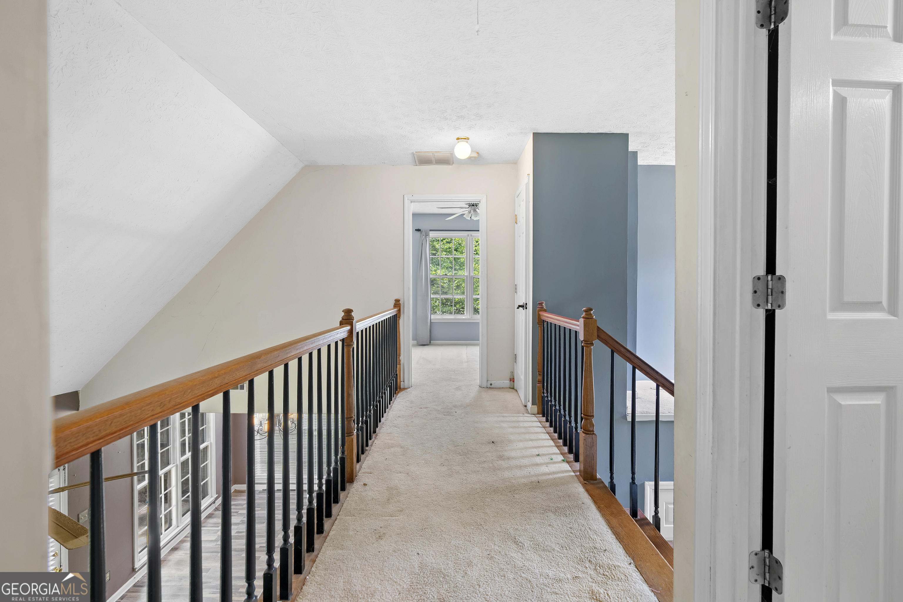6231 Autumn View Court NW