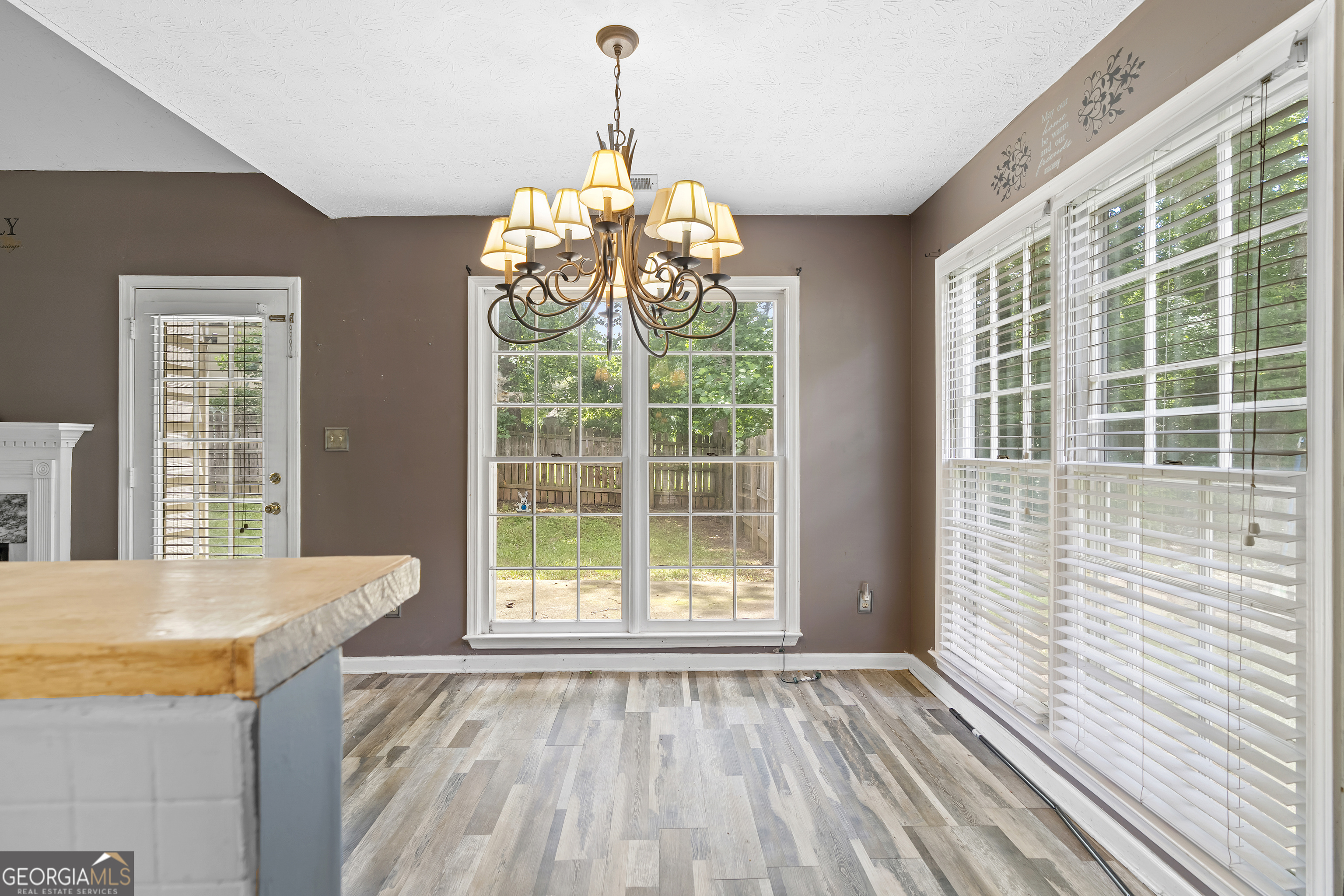 6231 Autumn View Court NW