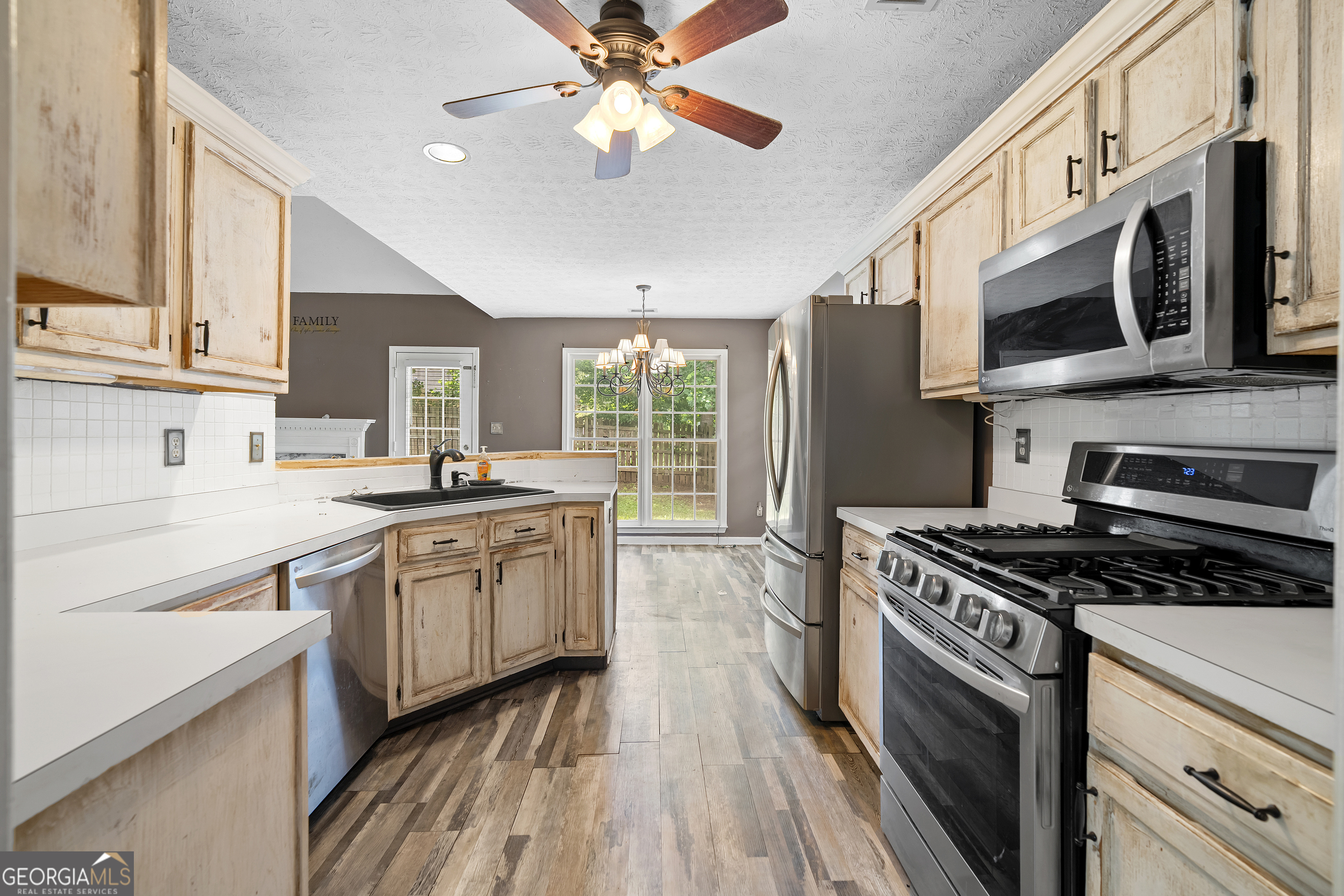 6231 Autumn View Court NW
