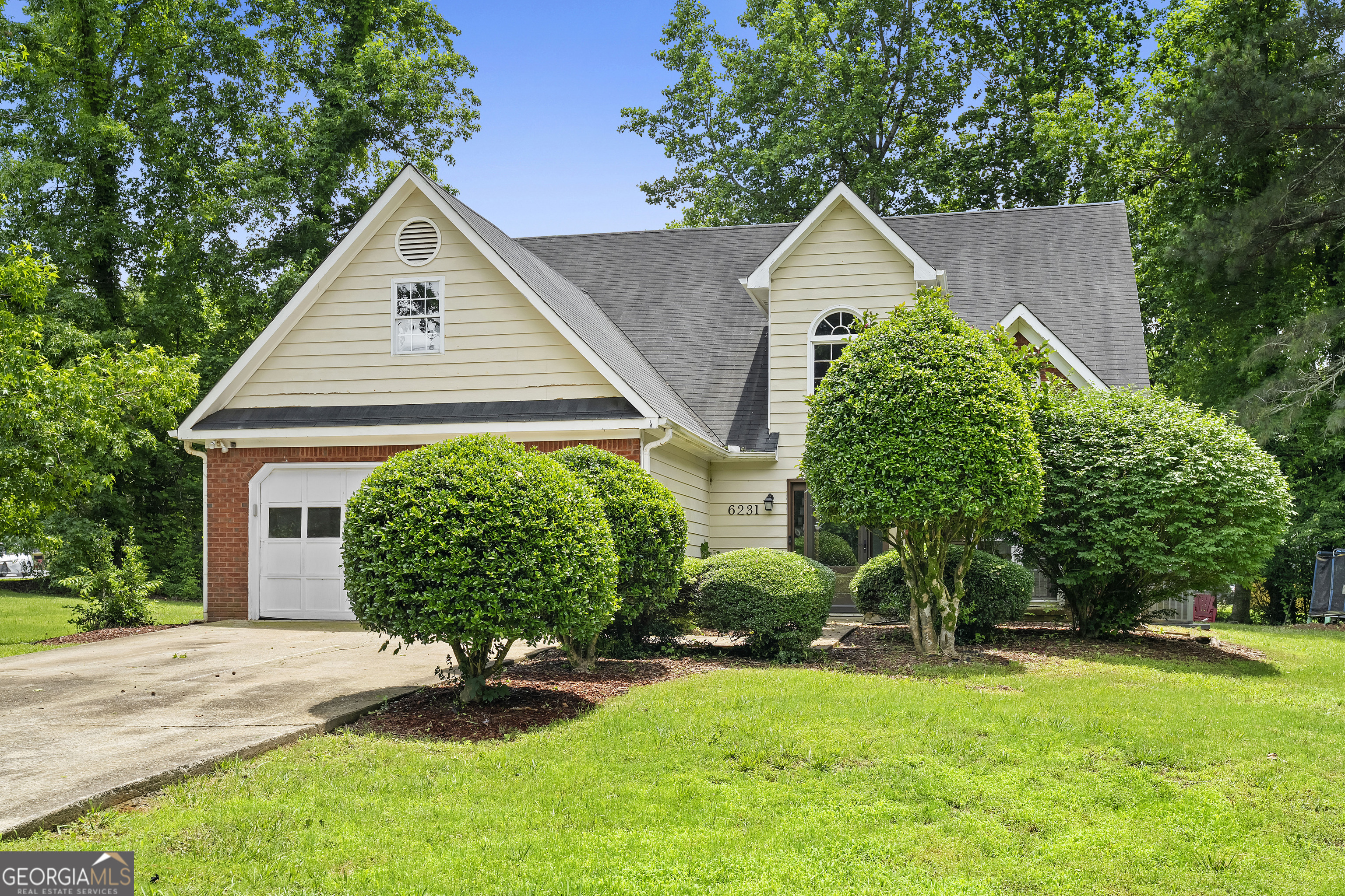 6231 Autumn View Court NW