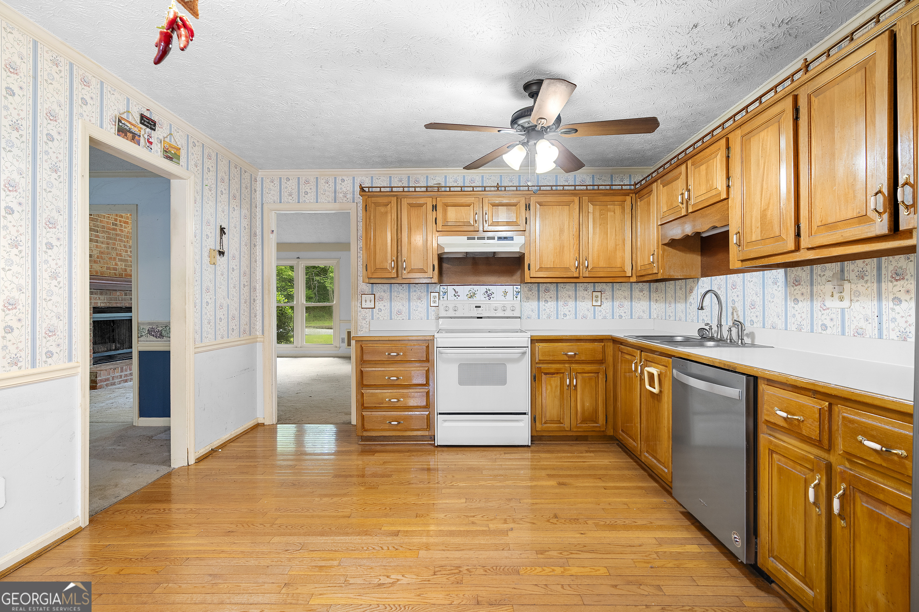 531 Gregory Lane
