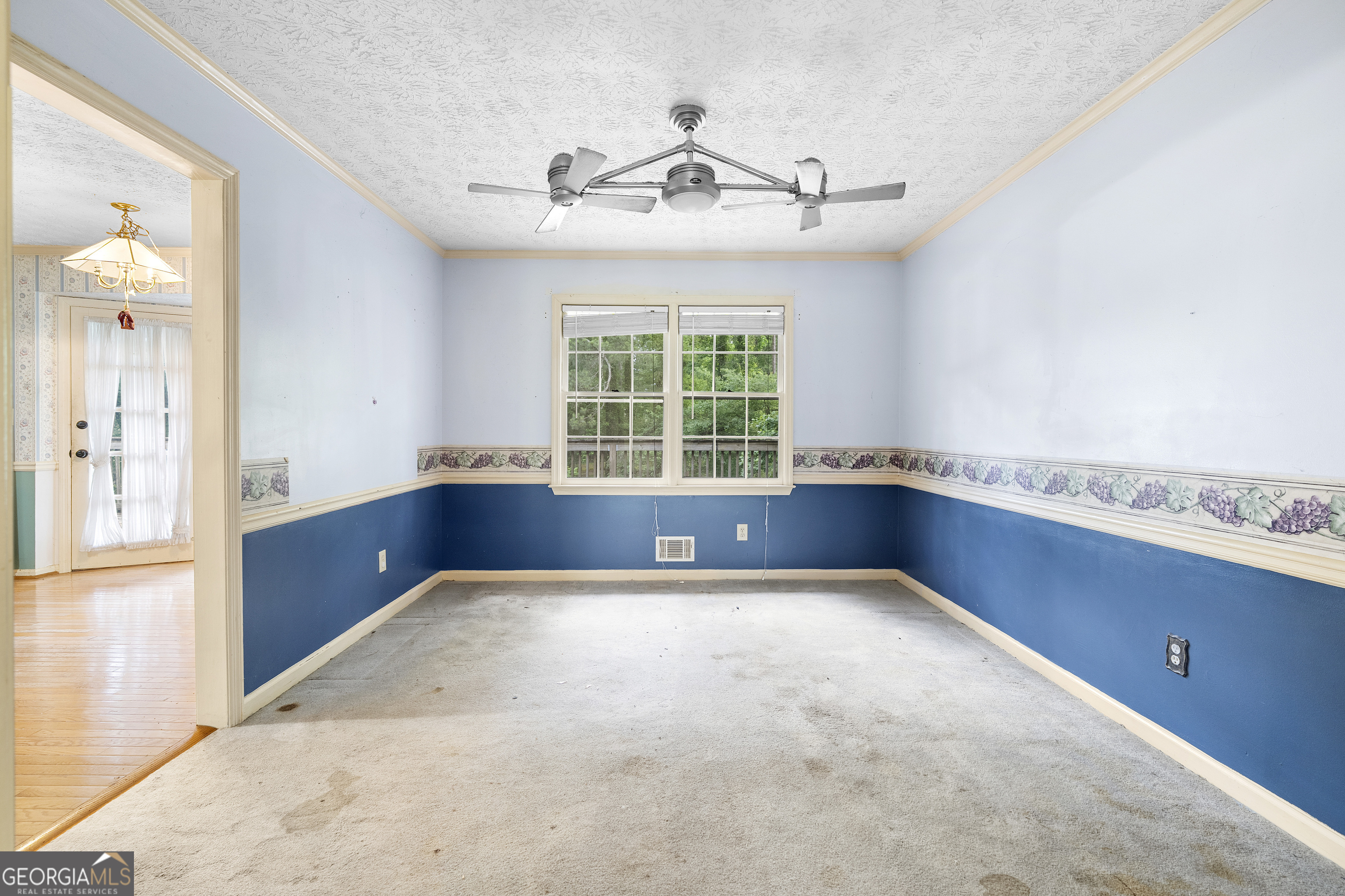 531 Gregory Lane